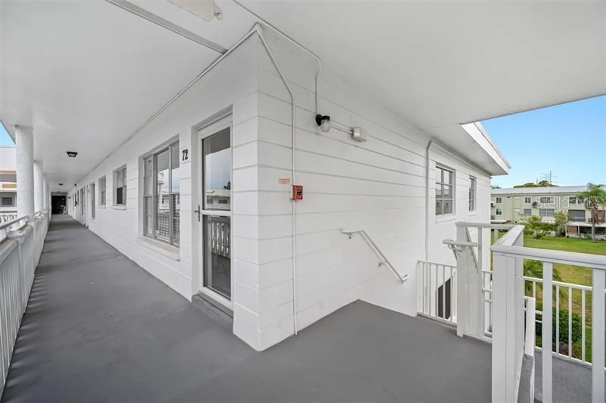 Property Slideshow image 2 of 43 | 2428 columbia dr 72, Clearwater, FL, 33763