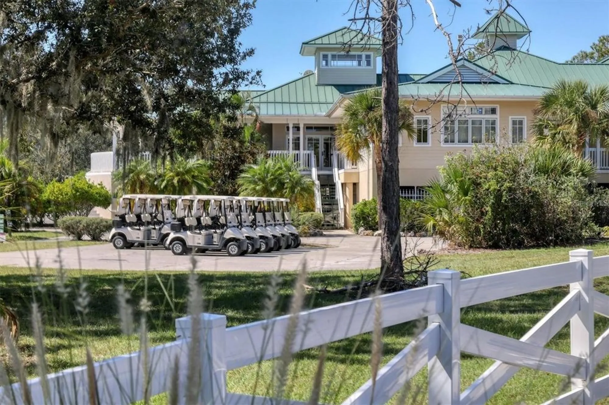 Property Slideshow image 40 of 53 | 6308 cormorant ct, Bradenton, FL, 34203