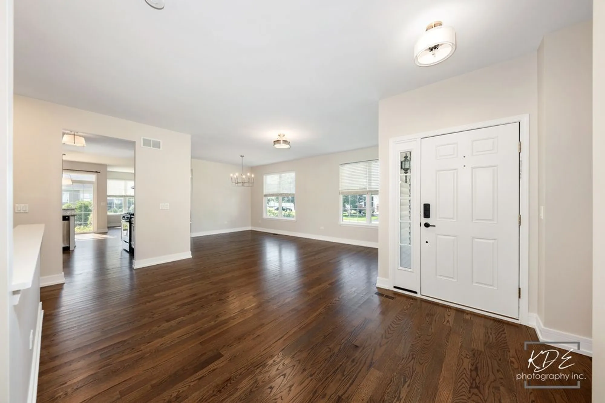 Property Slideshow image 3 of 33 | 2836 hillcrest cir, Naperville, IL, 60564