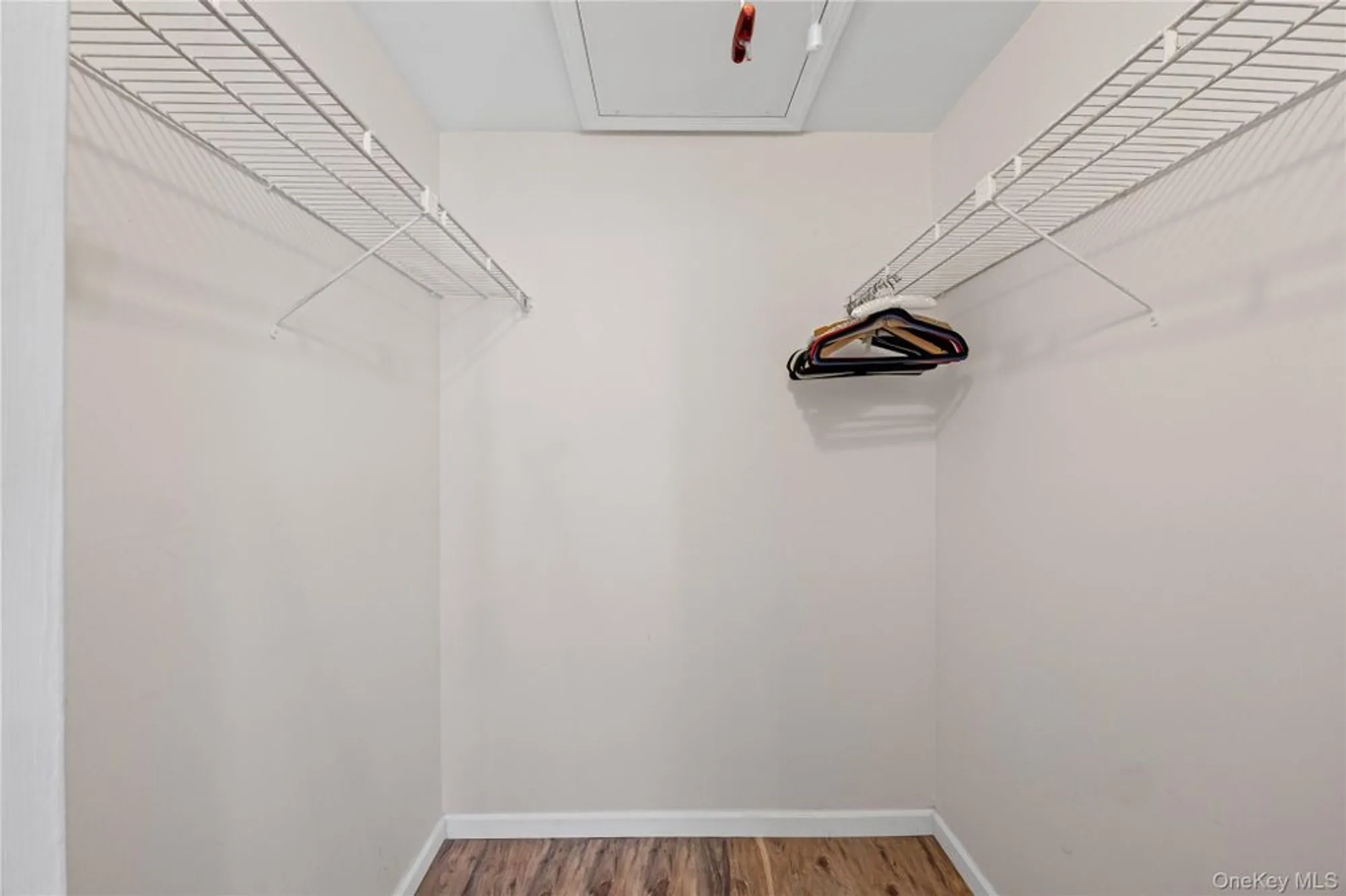 Property Slideshow image 17 of 35 | 204 bentley ct 204, Smithtown, NY, 11780