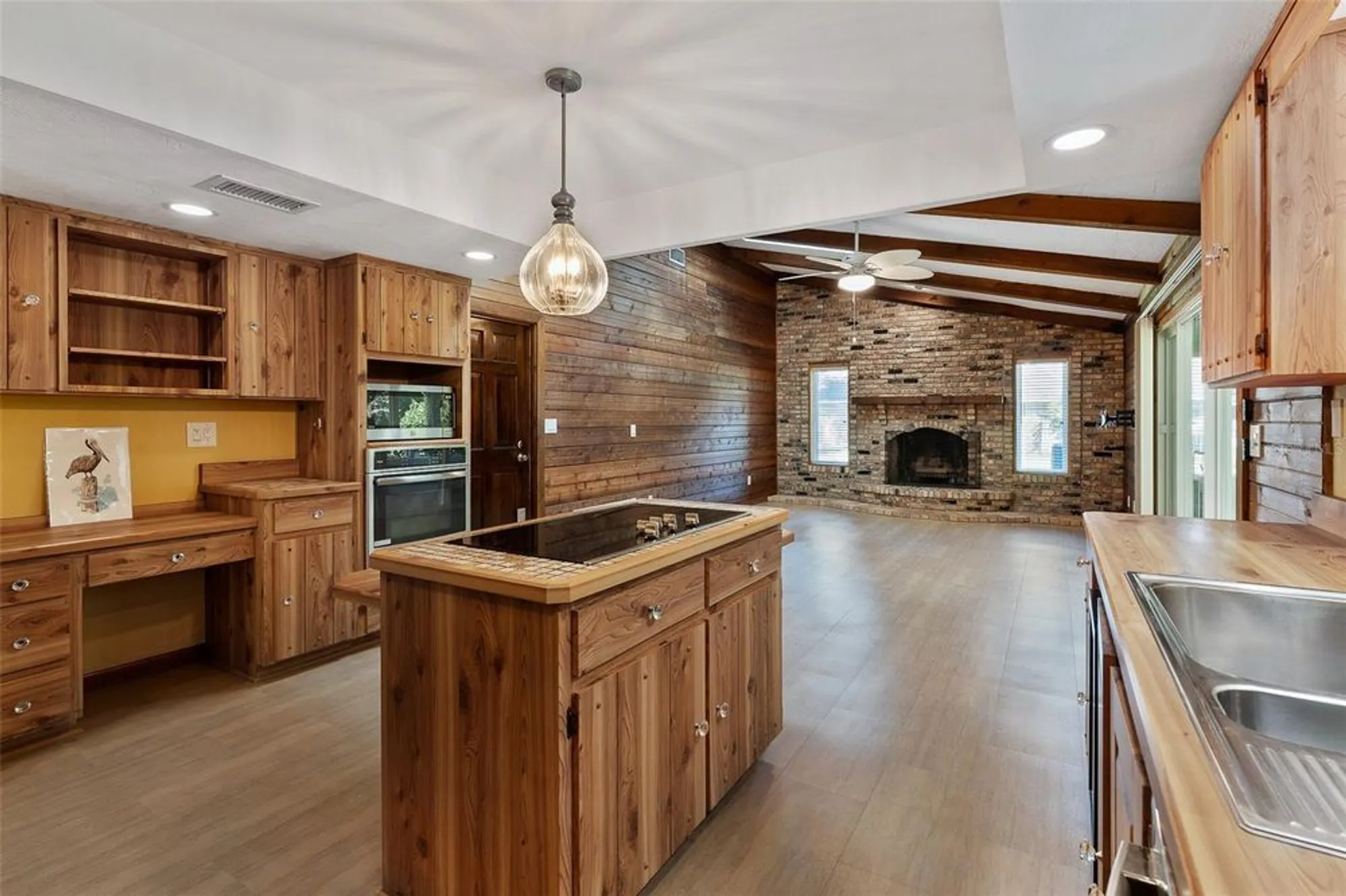 Property Slideshow image 19 of 48 | 521 pelican bay dr, Daytona Beach, FL, 32119