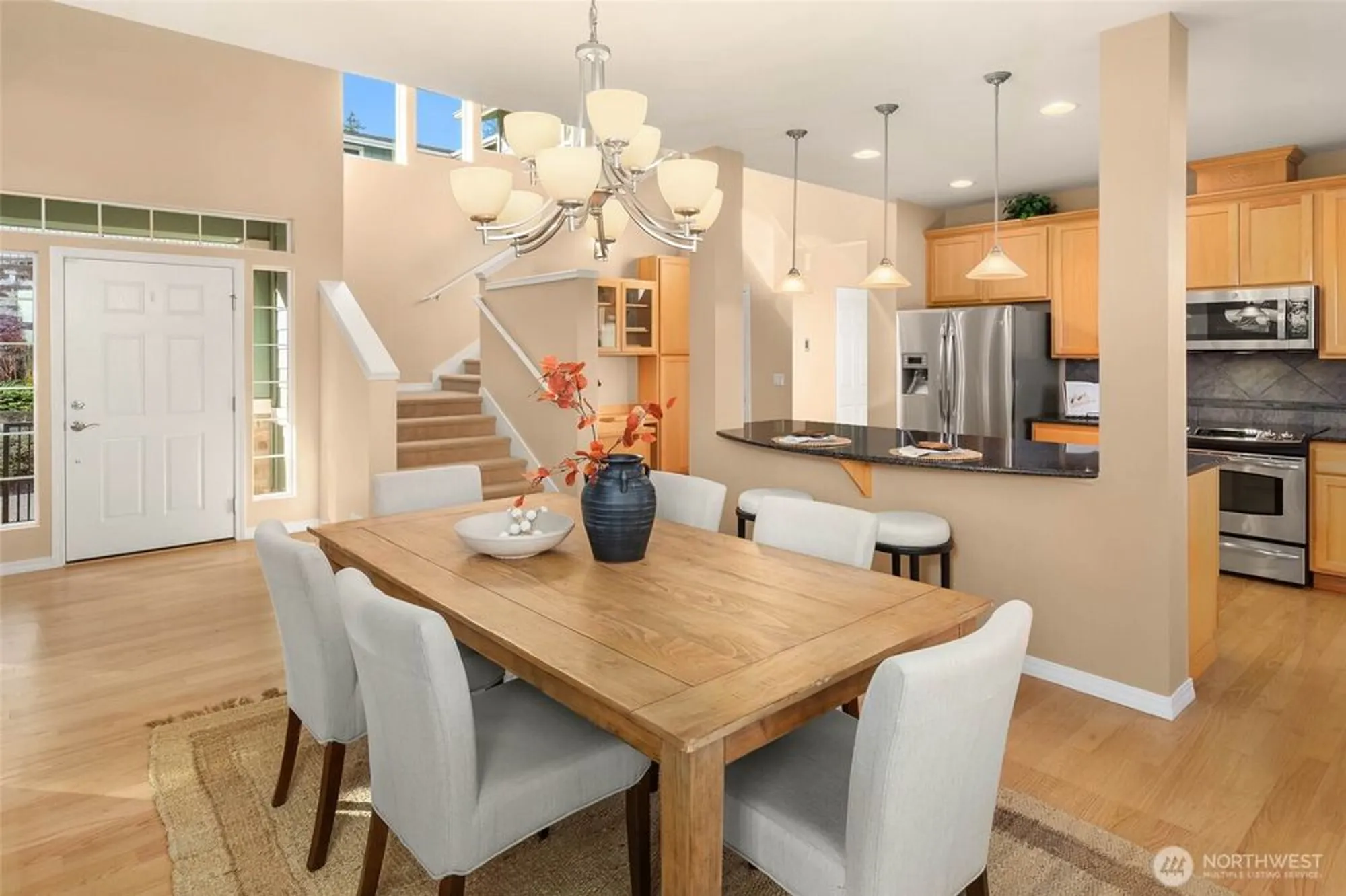 Property Slideshow image 6 of 25 | 12429 243rd pl, Redmond, WA, 98053