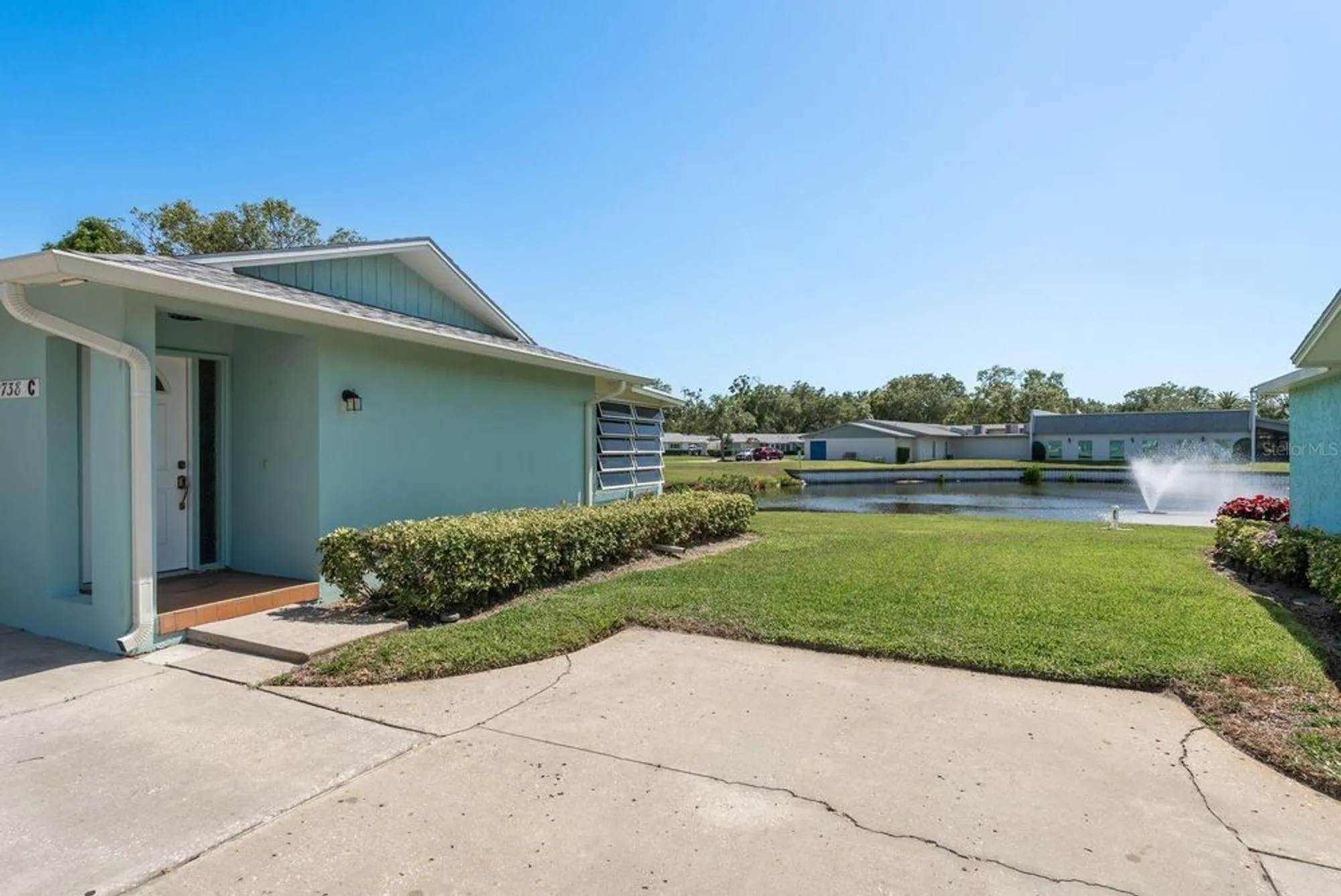 Property Slideshow image 24 of 55 | 2738 sherbrooke ln c, Palm Harbor, FL, 34684