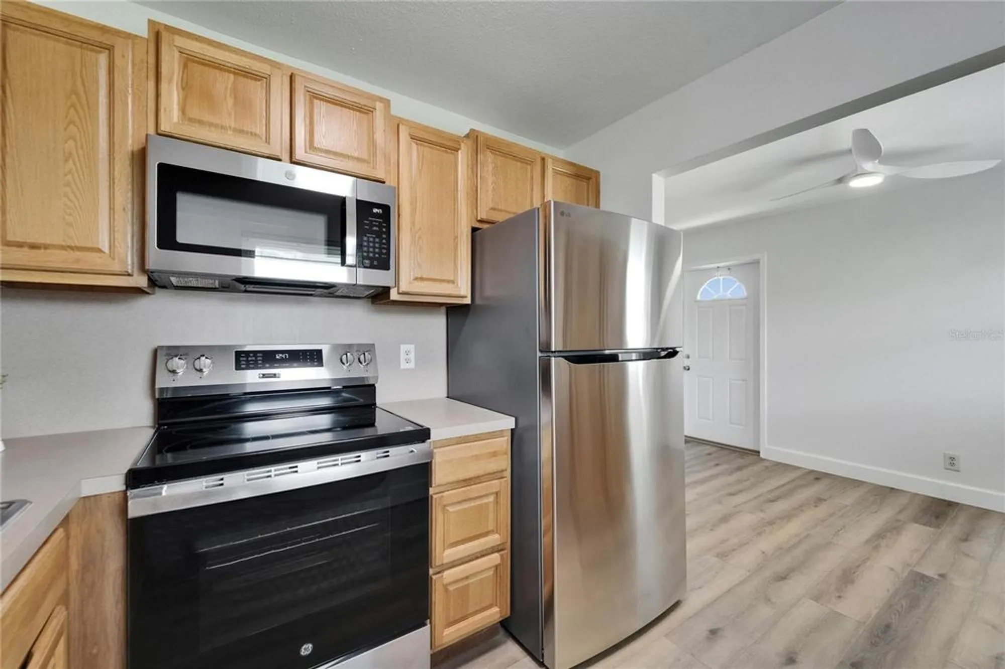 Property Slideshow image 10 of 32 | 302 andover pl s # g156, Sun City Center, FL, 33573