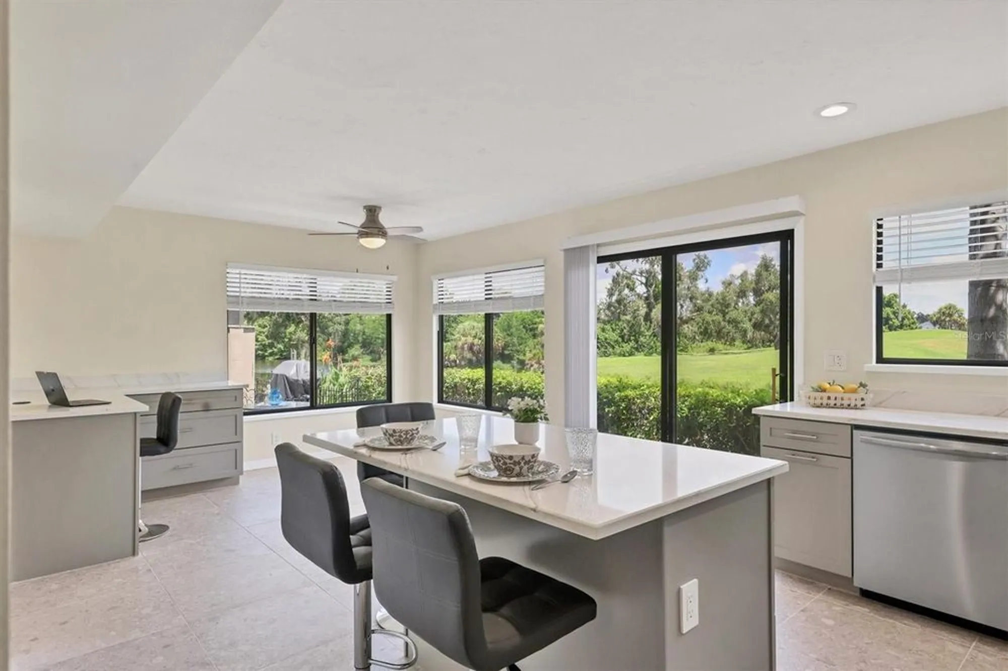 Property Slideshow image 30 of 78 | 4555 forest wood trl 23, Sarasota, FL, 34241