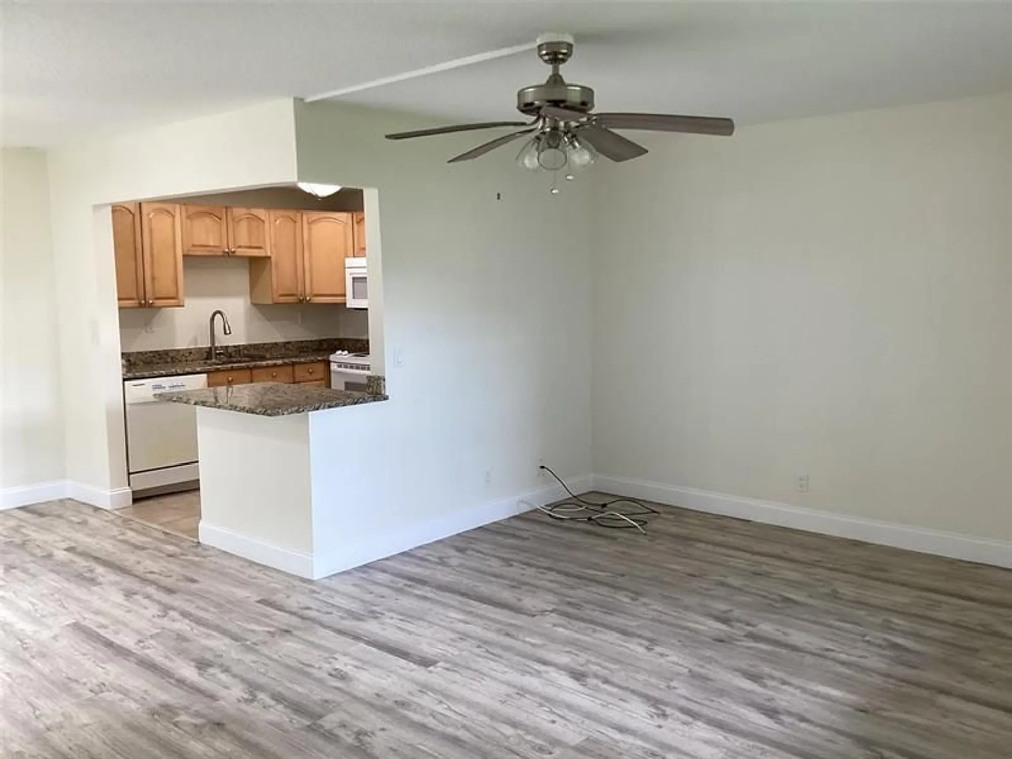 Property Slideshow image 4 of 9 | 880 normandy s # 880, Delray Beach, FL, 33484