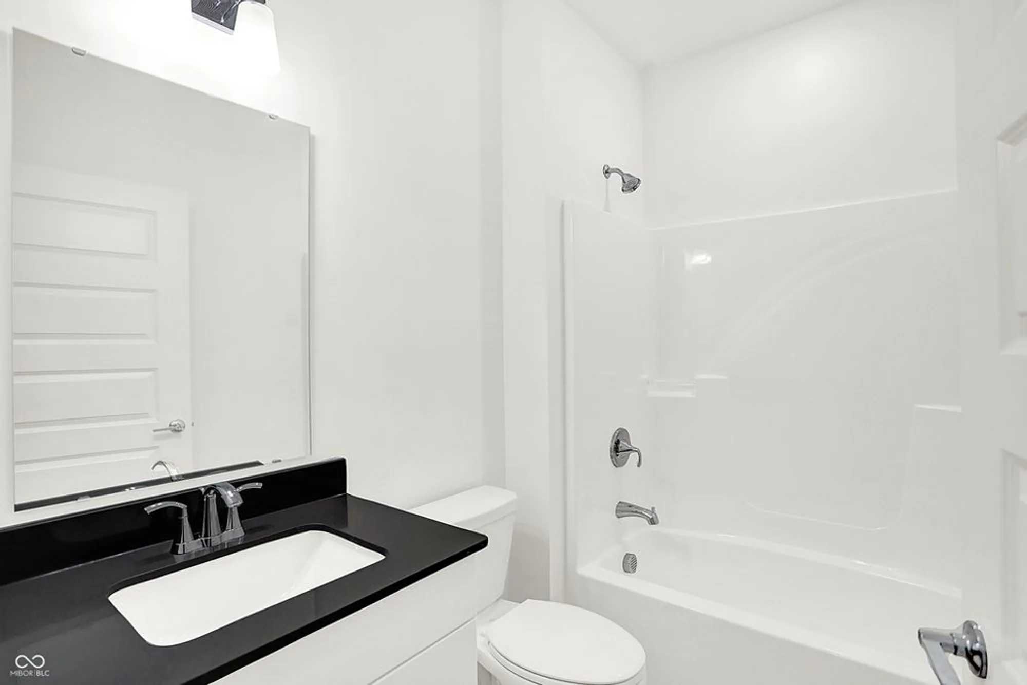 Property Slideshow image 38 of 46 | 5062 foxley park ln, Avon, IN, 46123