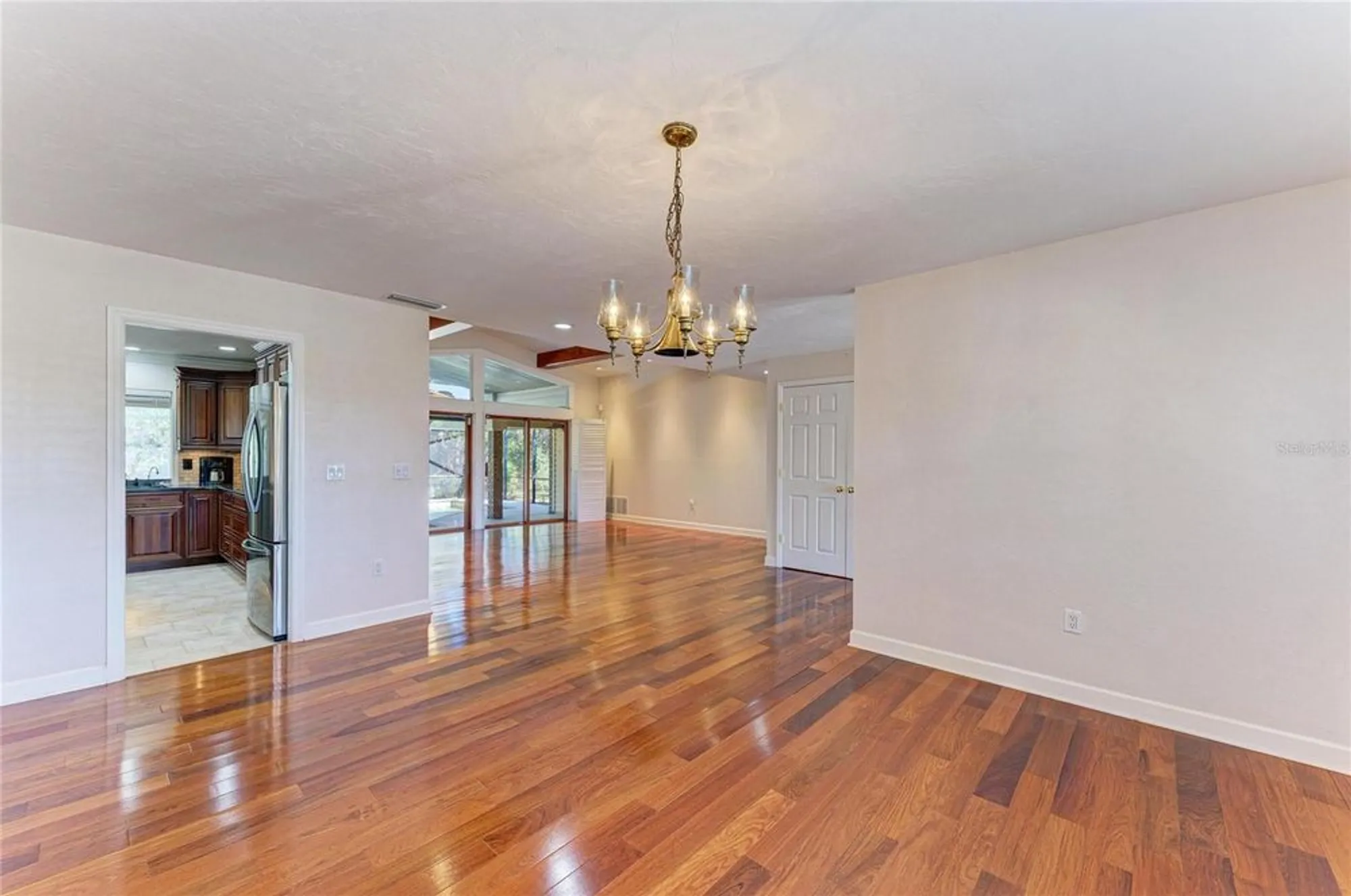 Property Slideshow image 14 of 83 | 5668 country lakes dr, Sarasota, FL, 34243