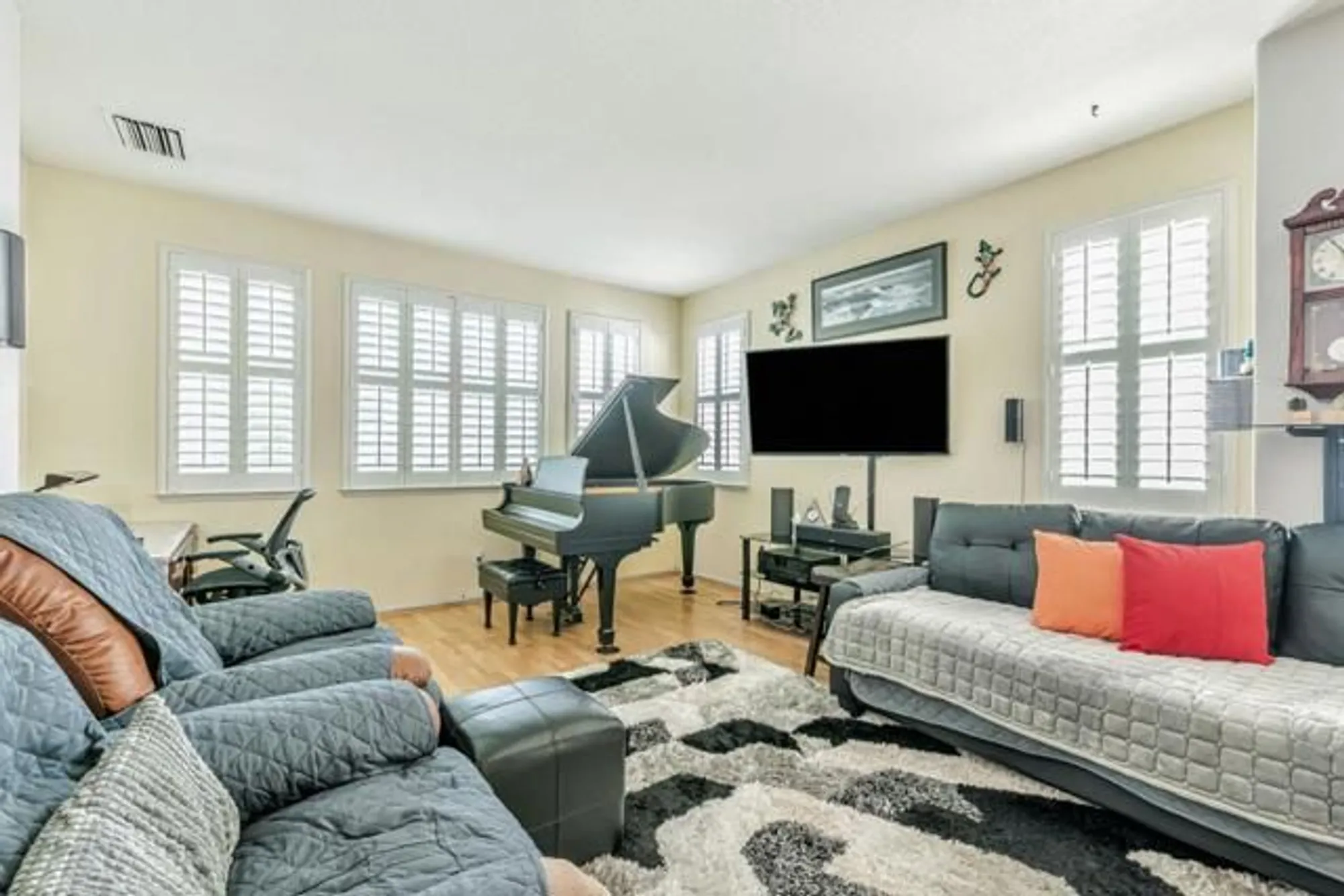 Property Slideshow image 14 of 34 | 782 oakhill way, Rio Vista, CA, 94571