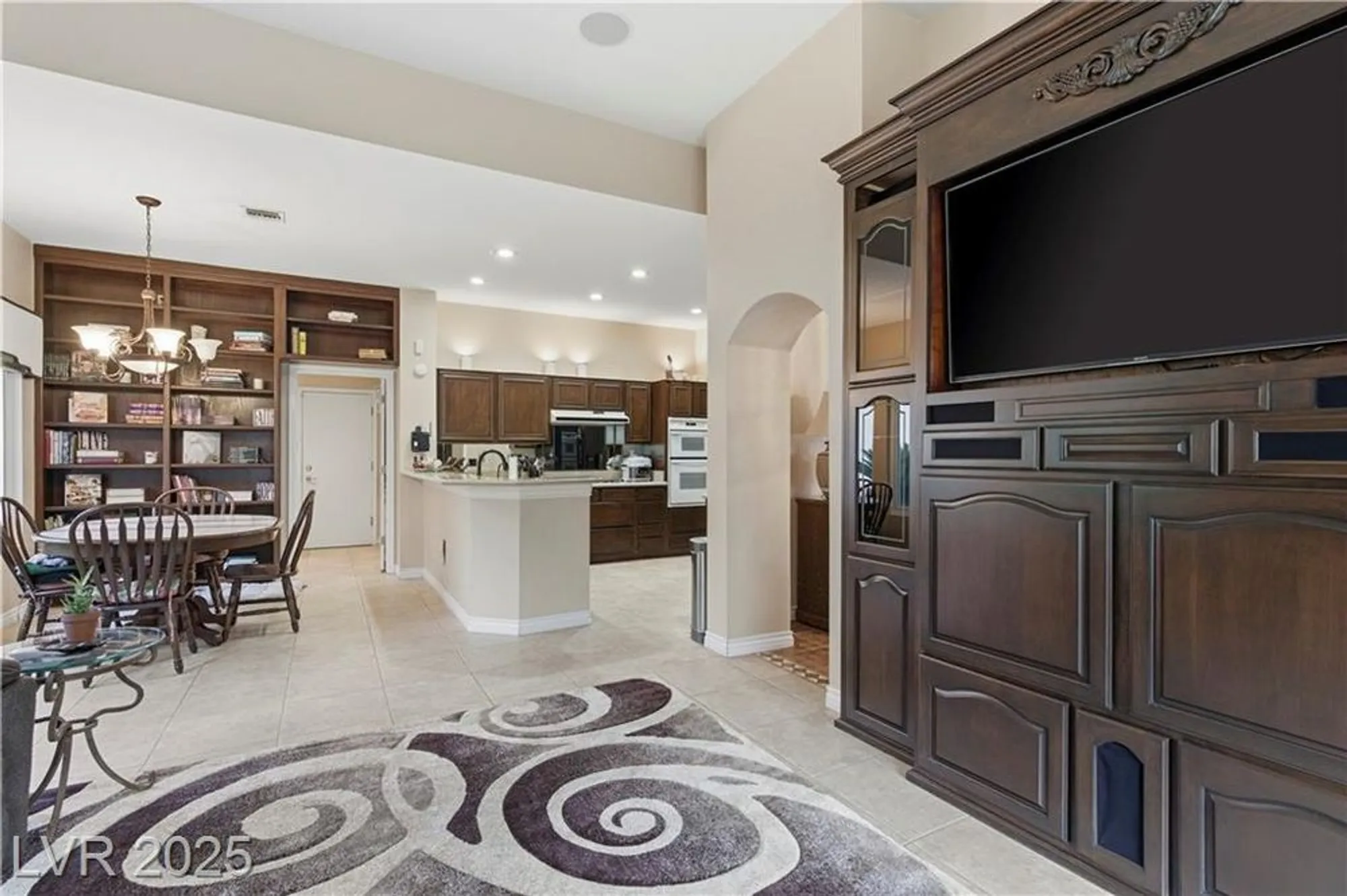 Property Slideshow image 14 of 60 | 8909 meadowood dr, Las Vegas, NV, 89134
