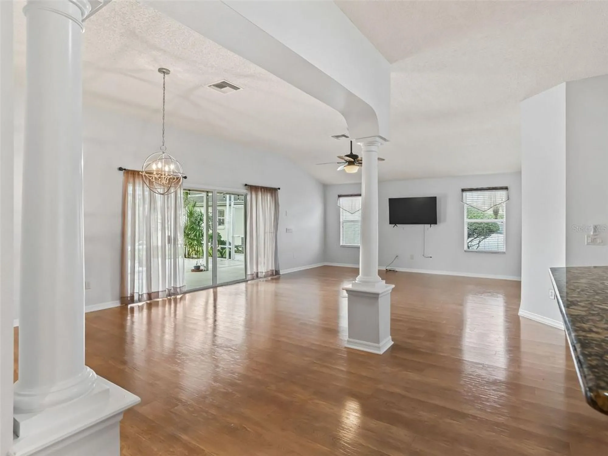 Property Slideshow image 13 of 39 | 1339 arbor trl, The Villages, FL, 32162