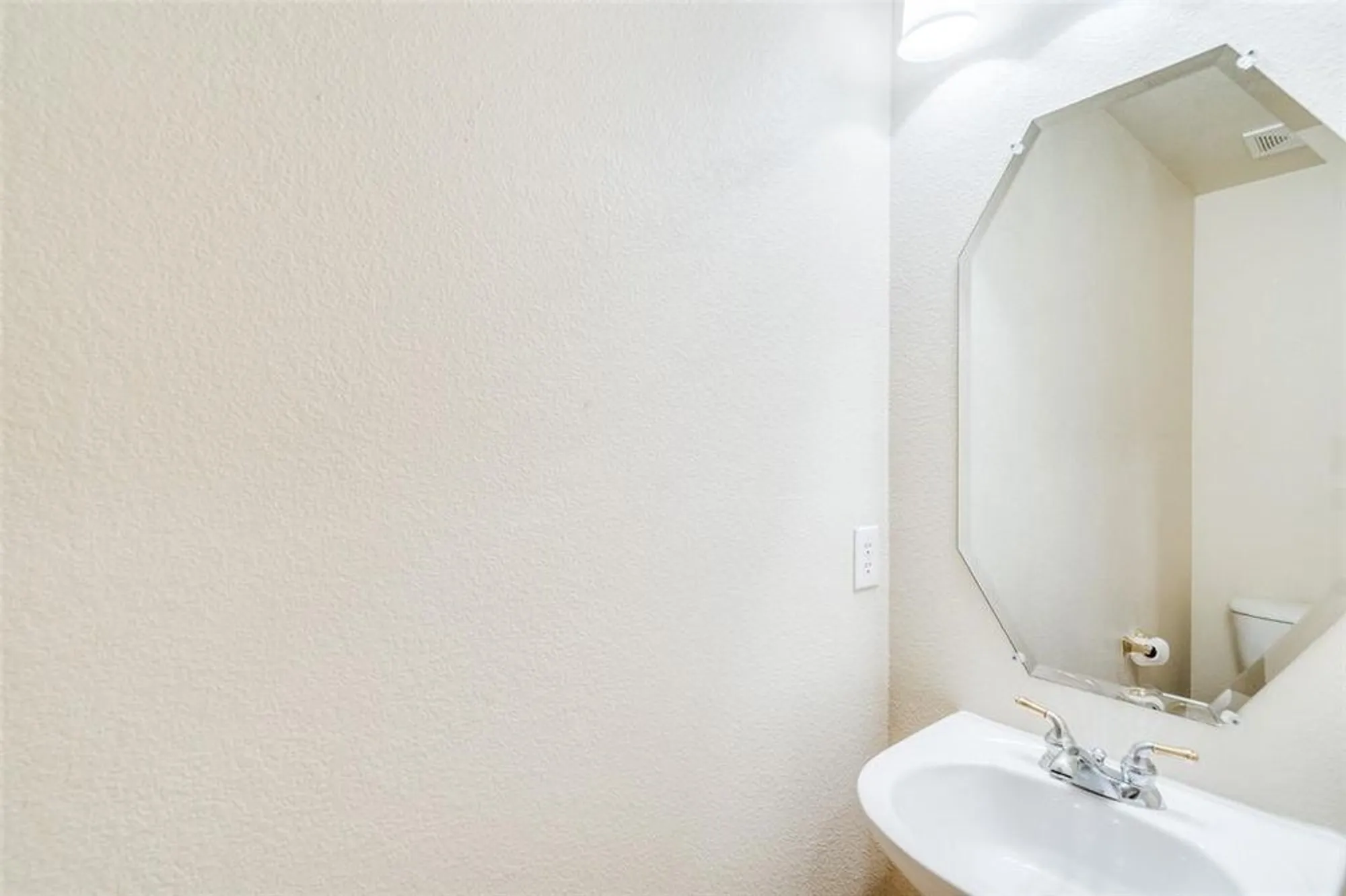 Property Slideshow image 13 of 29 | 415 black diamond ct, Fairview, TX, 75069