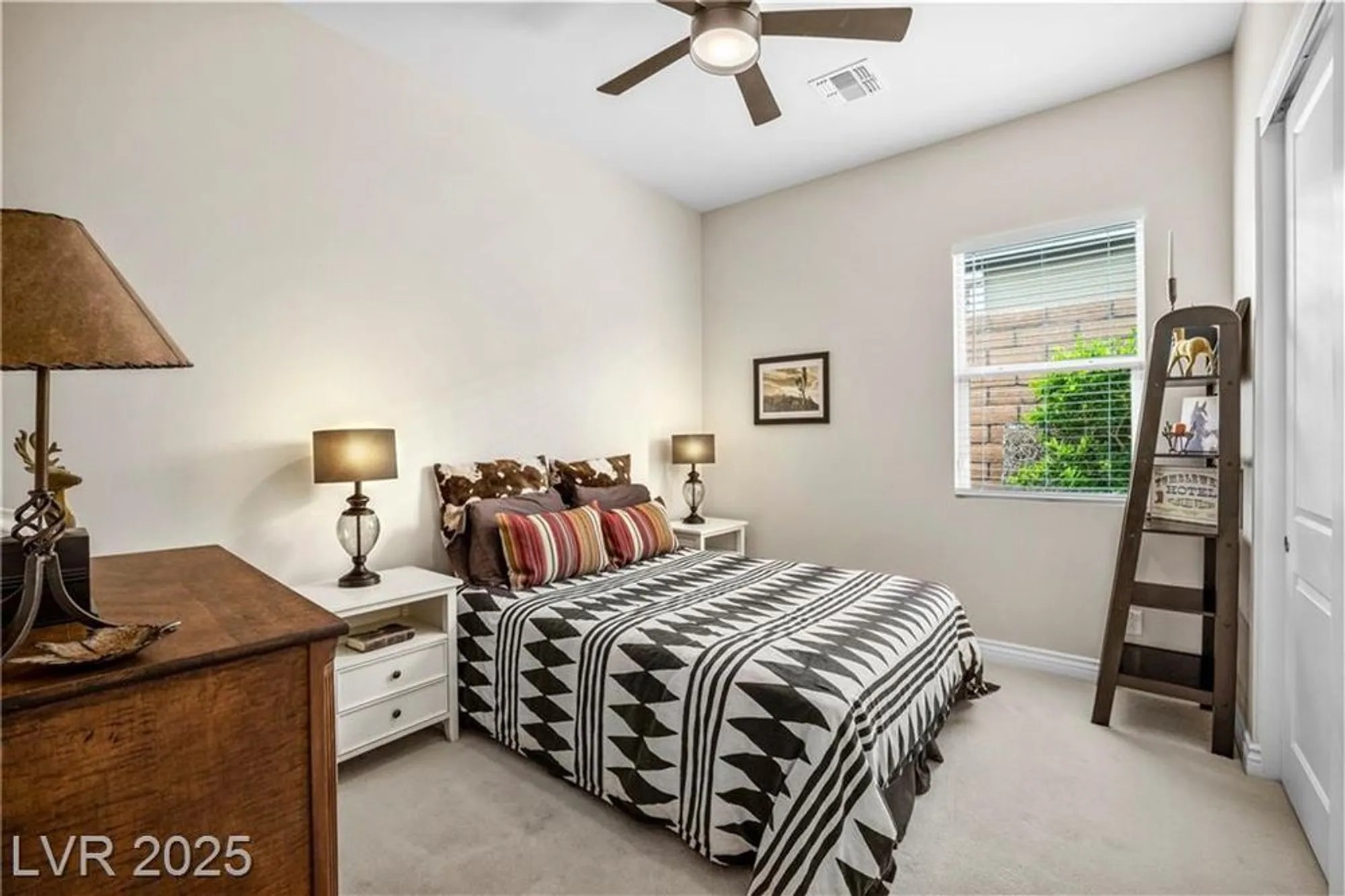 Property Slideshow image 21 of 45 | 10631 silver pond ave, Las Vegas, NV, 89135