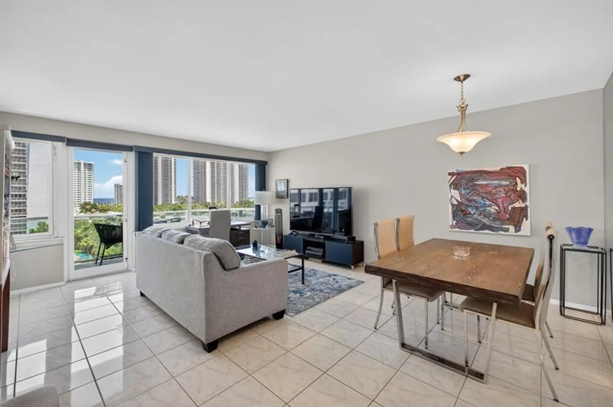 Property Slideshow image 4 of 35 | 3233 ne 34th st apt 814, Fort Lauderdale, FL, 33308