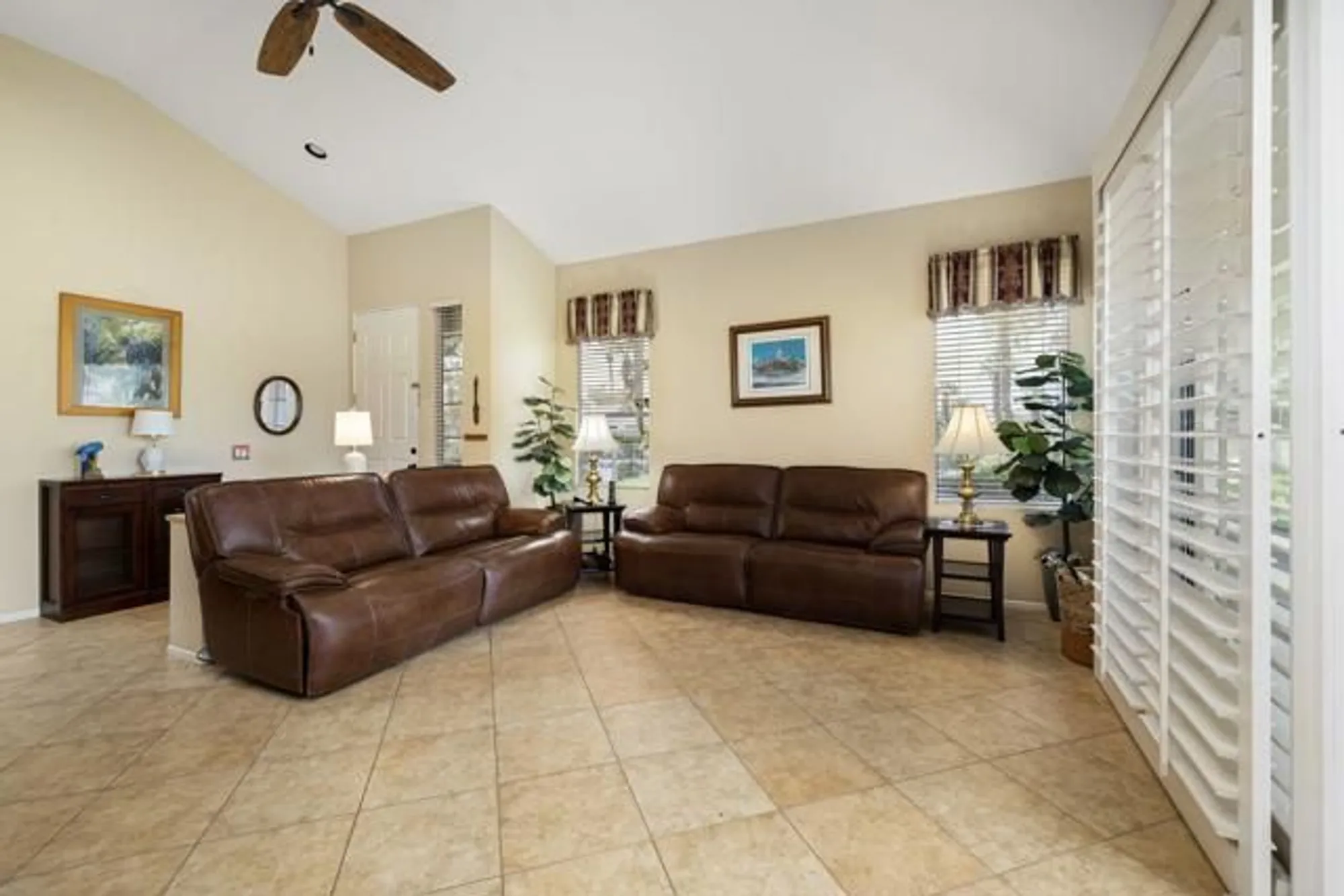 Property Slideshow image 22 of 43 | 55199 laurel vly, La Quinta, CA, 92253