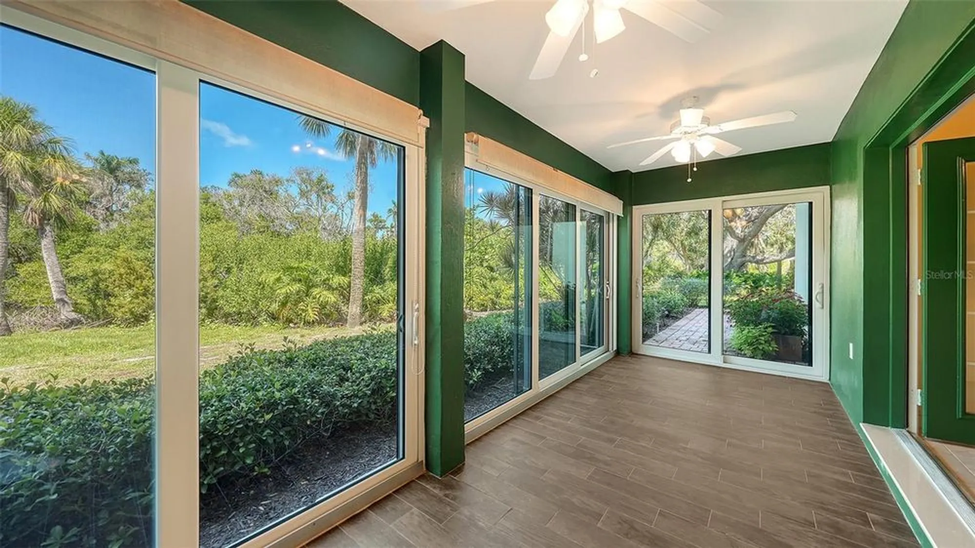 Property Slideshow image 47 of 91 | 225 hourglass way apt 103, Sarasota, FL, 34242