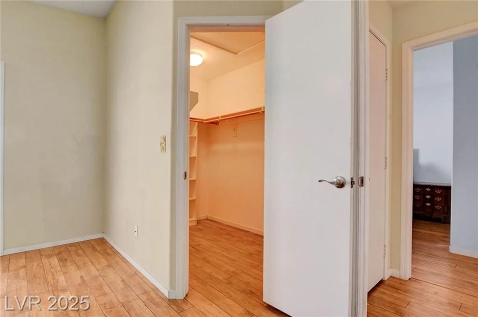 Property Slideshow image 26 of 56 | 5043 mascaro dr, Las Vegas, NV, 89122