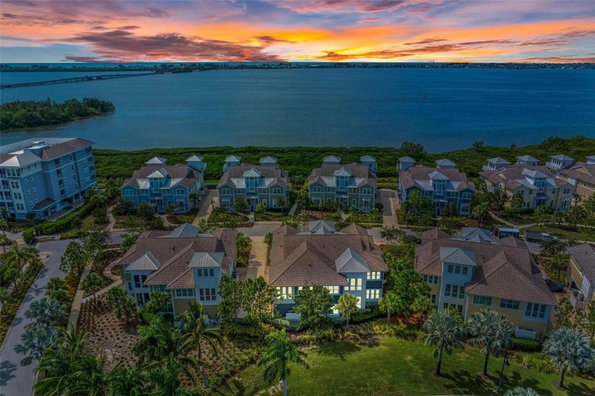 Property Slideshow image 51 of 97 | 367 compass point dr 201, Bradenton, FL, 34209