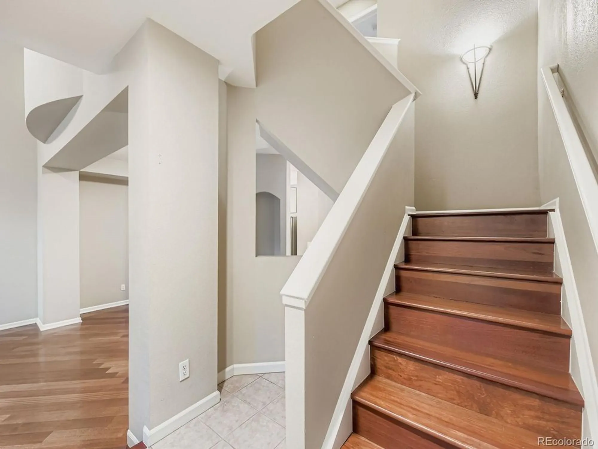 Property Slideshow image 13 of 37 | 2712 w greens pl, Littleton, CO, 80123