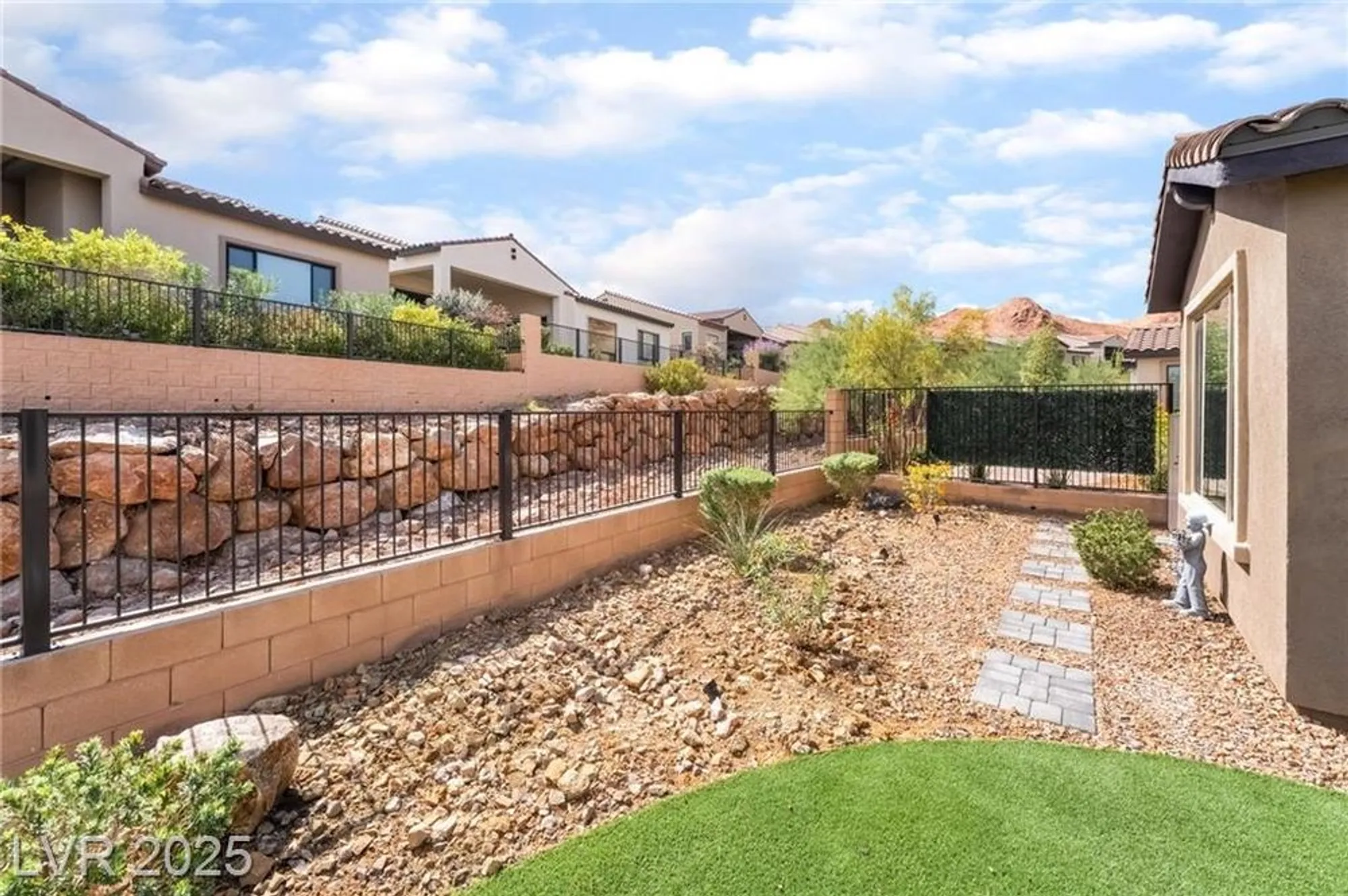 Property Slideshow image 37 of 44 | 15 arid crest ave, Henderson, NV, 89011