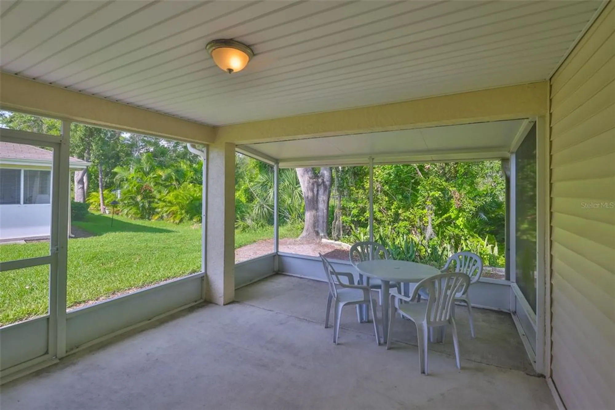 Property Slideshow image 24 of 37 | 2431 nantucket harbor loop # 61, Sun City Center, FL, 33573