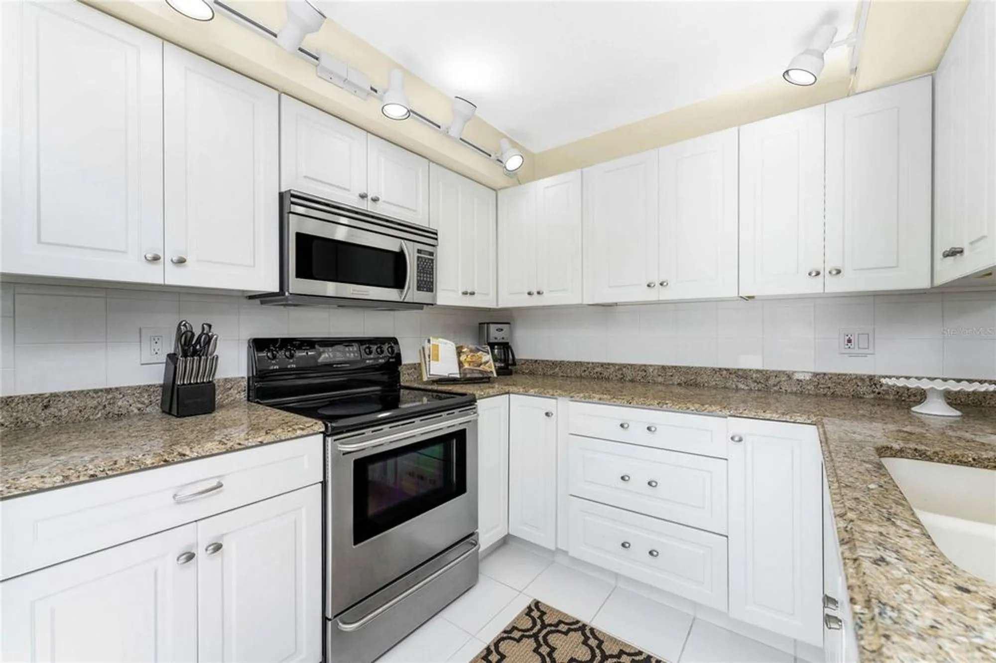 Property Slideshow image 20 of 42 | 3021 matecumbe key rd apt 4, Punta Gorda, FL, 33955