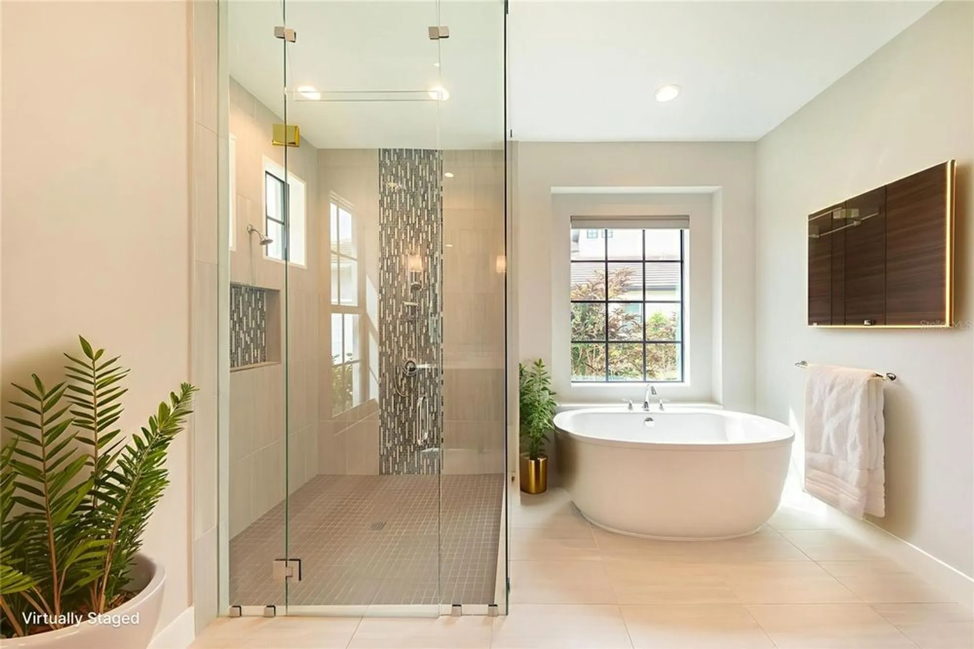 Property Slideshow image 24 of 63 | 5408 greenbrook dr, Sarasota, FL, 34238