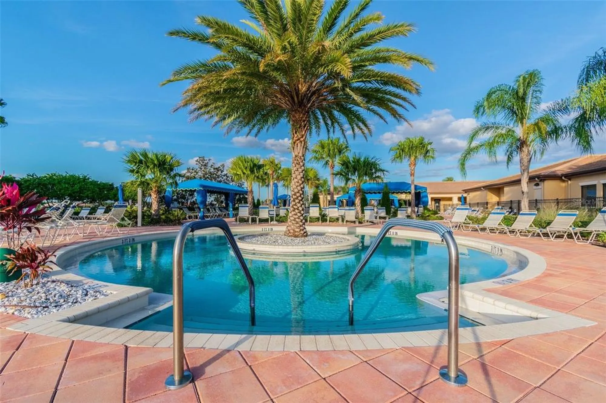 Property Slideshow image 74 of 100 | 16101 cape coral dr, Wimauma, FL, 33598