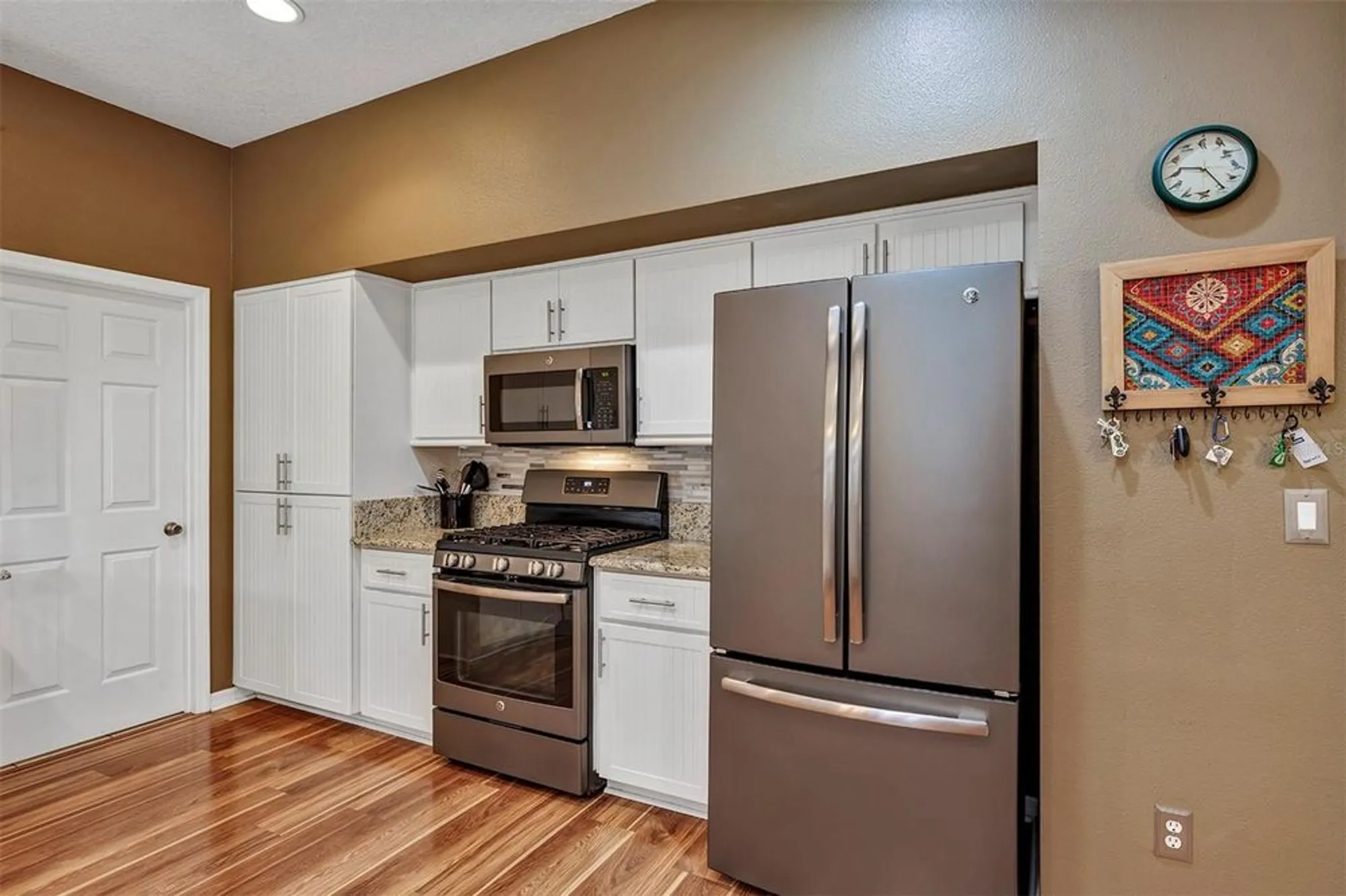 Property Slideshow image 16 of 73 | 5305 indian ocean loop, Tavares, FL, 32778