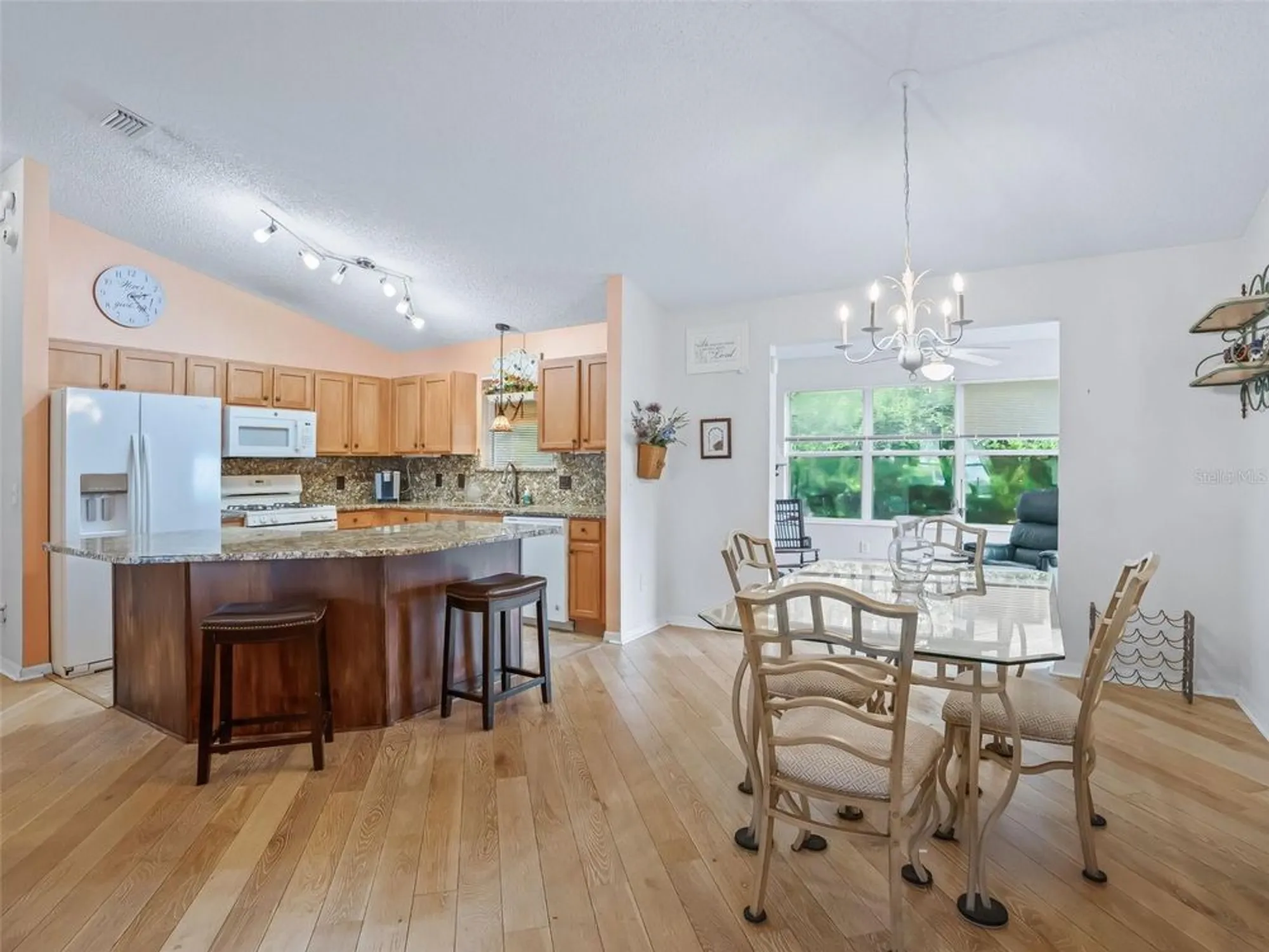 Property Slideshow image 8 of 31 | 9671 se 168th maplesong ln, The Villages, FL, 32162