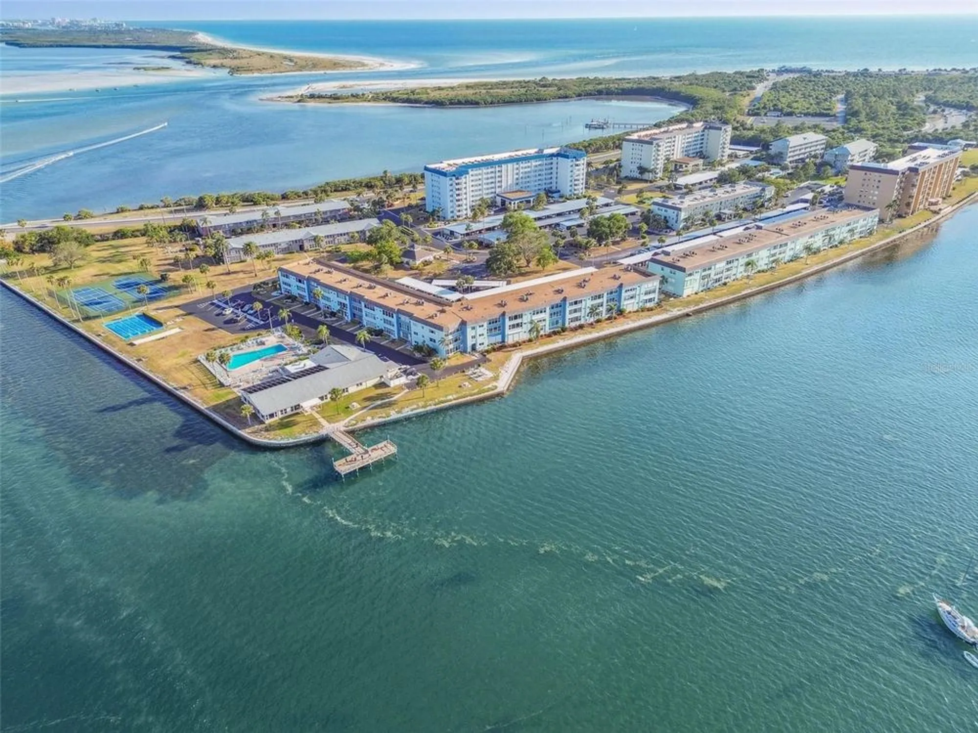 Property Slideshow image 43 of 59 | 8 glencoe pl 307, Dunedin, FL, 34698