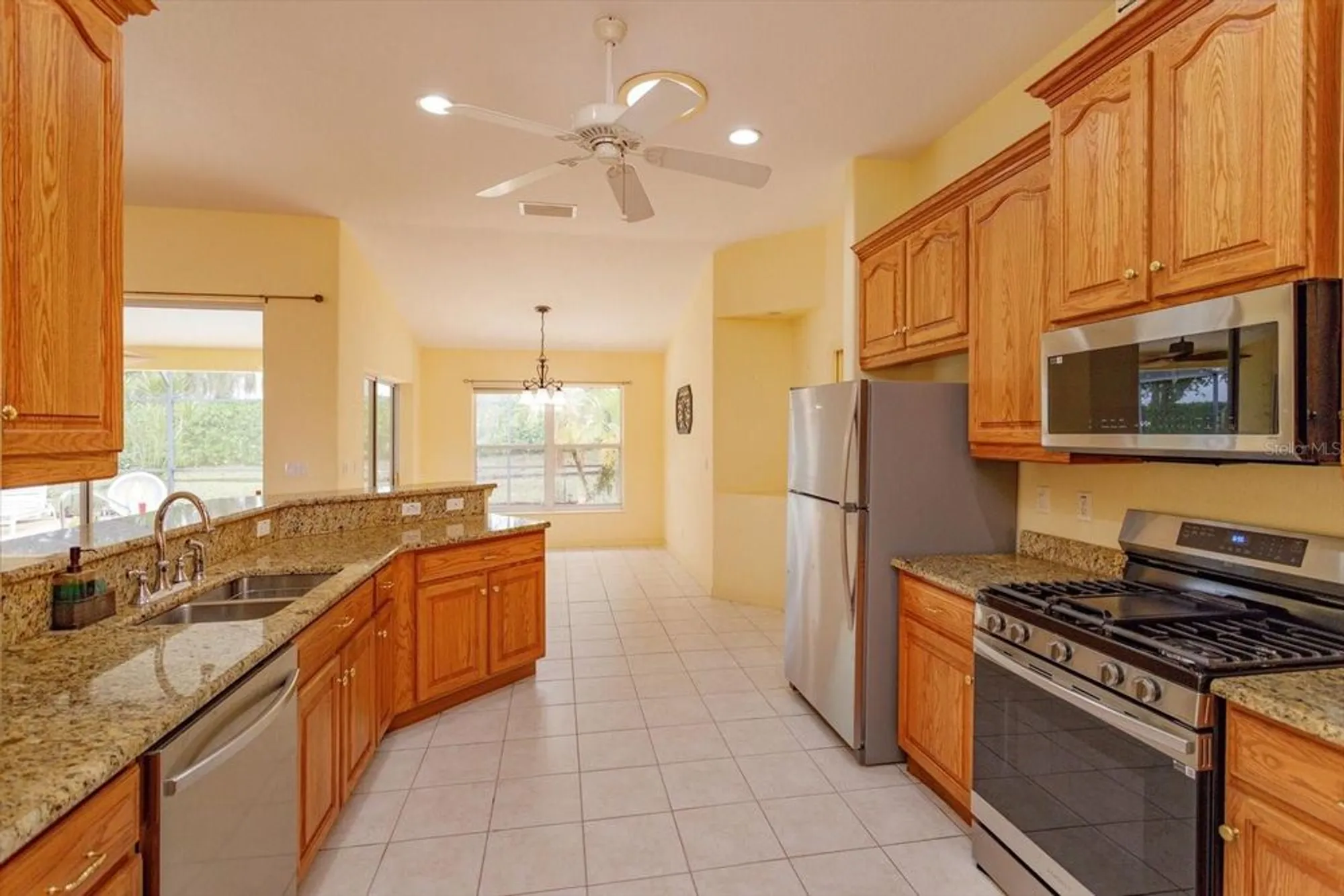 Property Slideshow image 6 of 28 | 5151 indian ocean loop, Tavares, FL, 32778