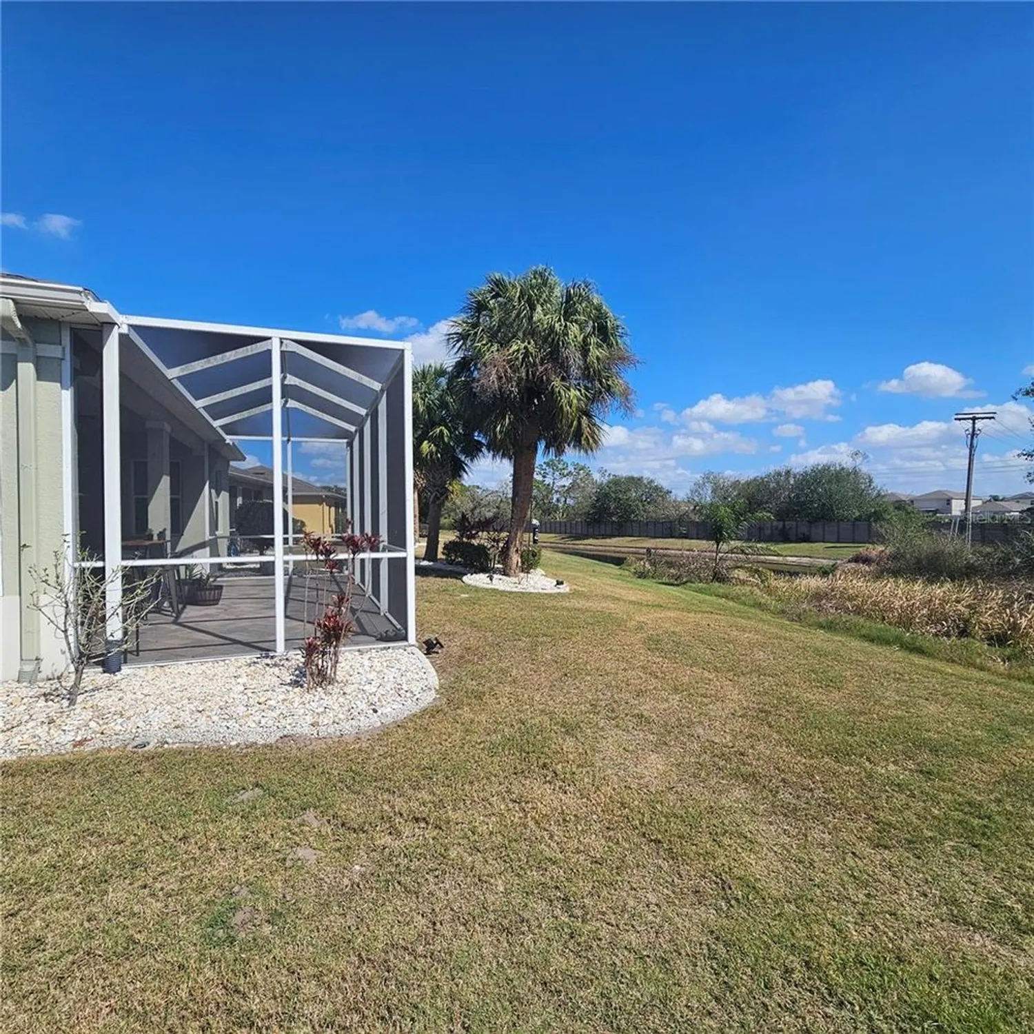 Property Slideshow image 35 of 44 | 920 regal manor way, Sun City Center, FL, 33573