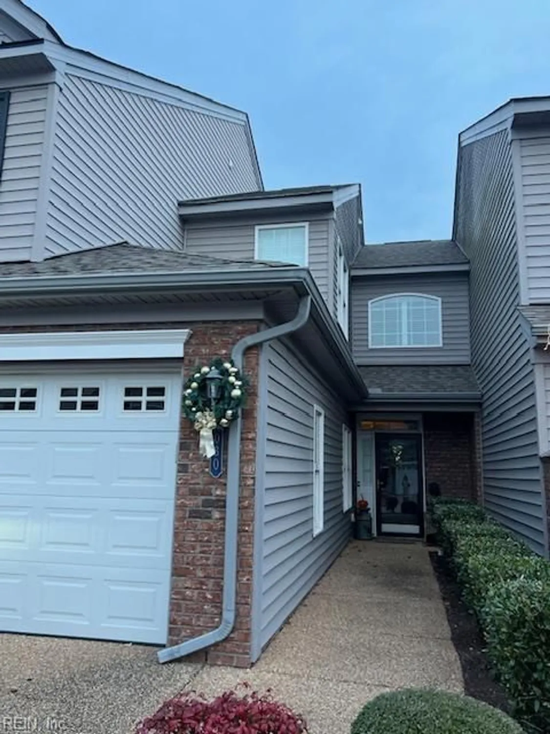 Property Slideshow image 1 of 6 | 1030 eagle pointe way, Chesapeake, VA, 23322