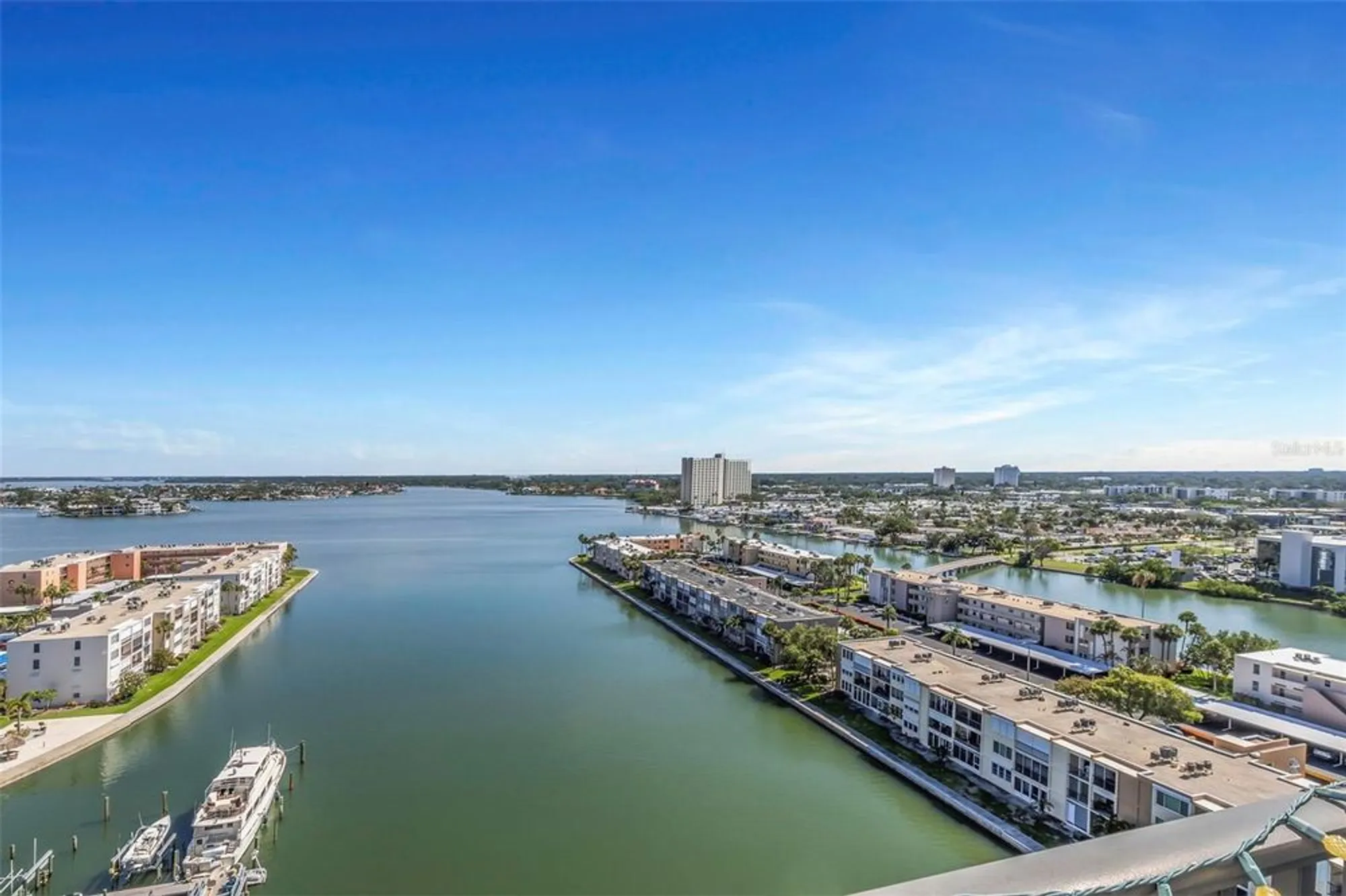 Property Slideshow image 27 of 65 | 7300 sun island dr s apt 1505, South Pasadena, FL, 33707