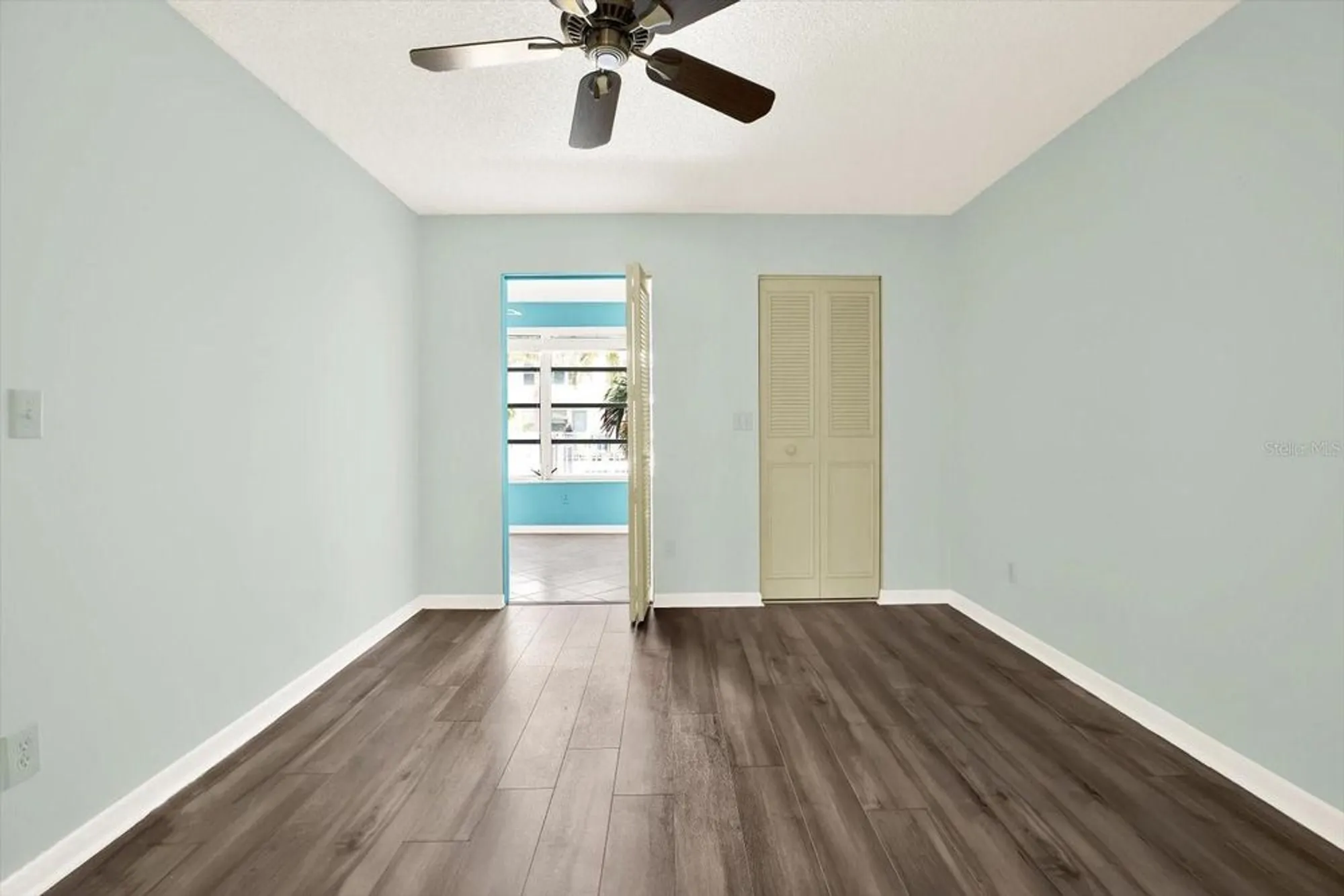 Property Slideshow image 16 of 32 | 2960 59th st 108, Gulfport, FL, 33707