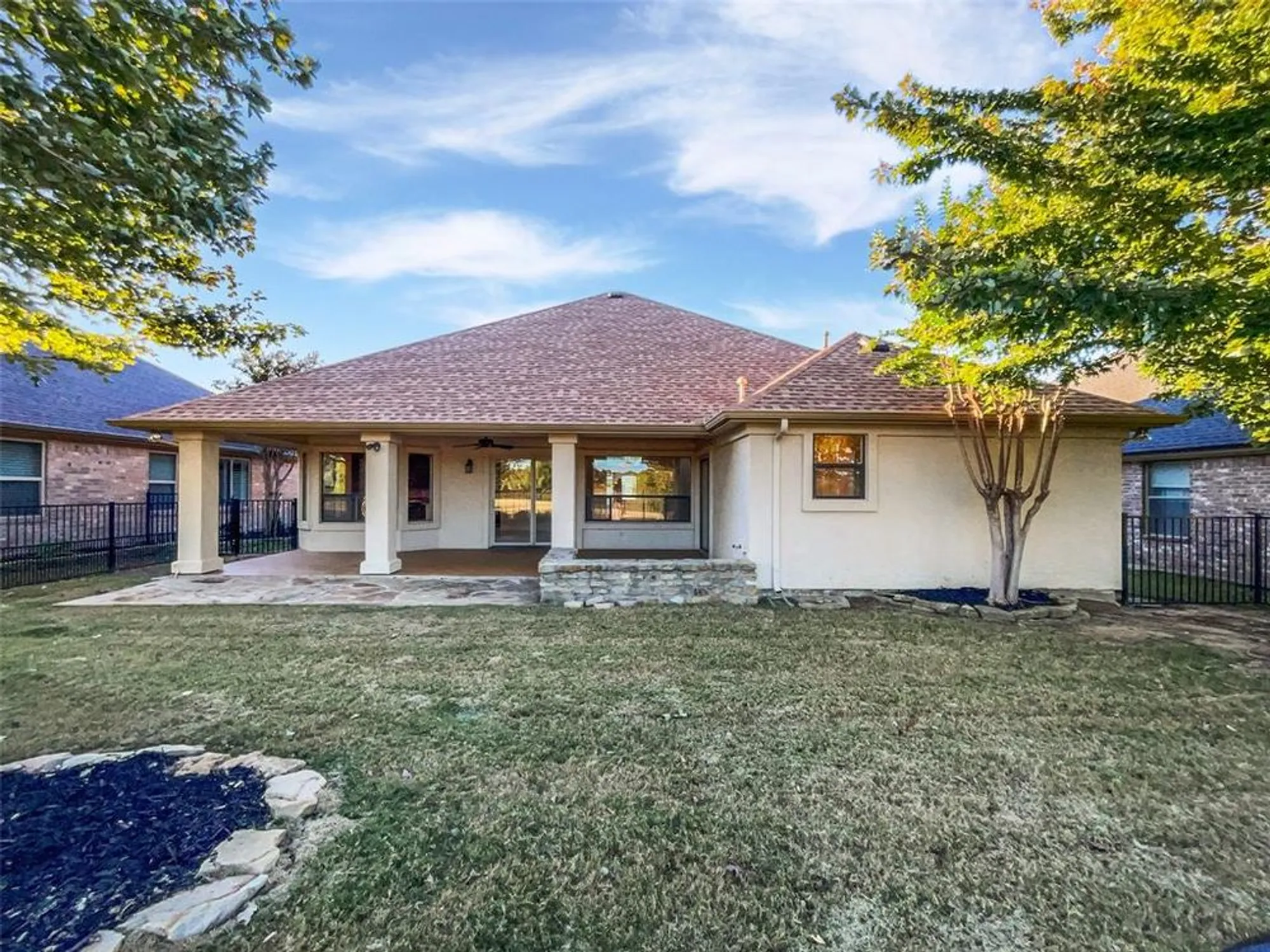 Property Slideshow image 19 of 20 | 11308 southerland dr, Denton, TX, 76207