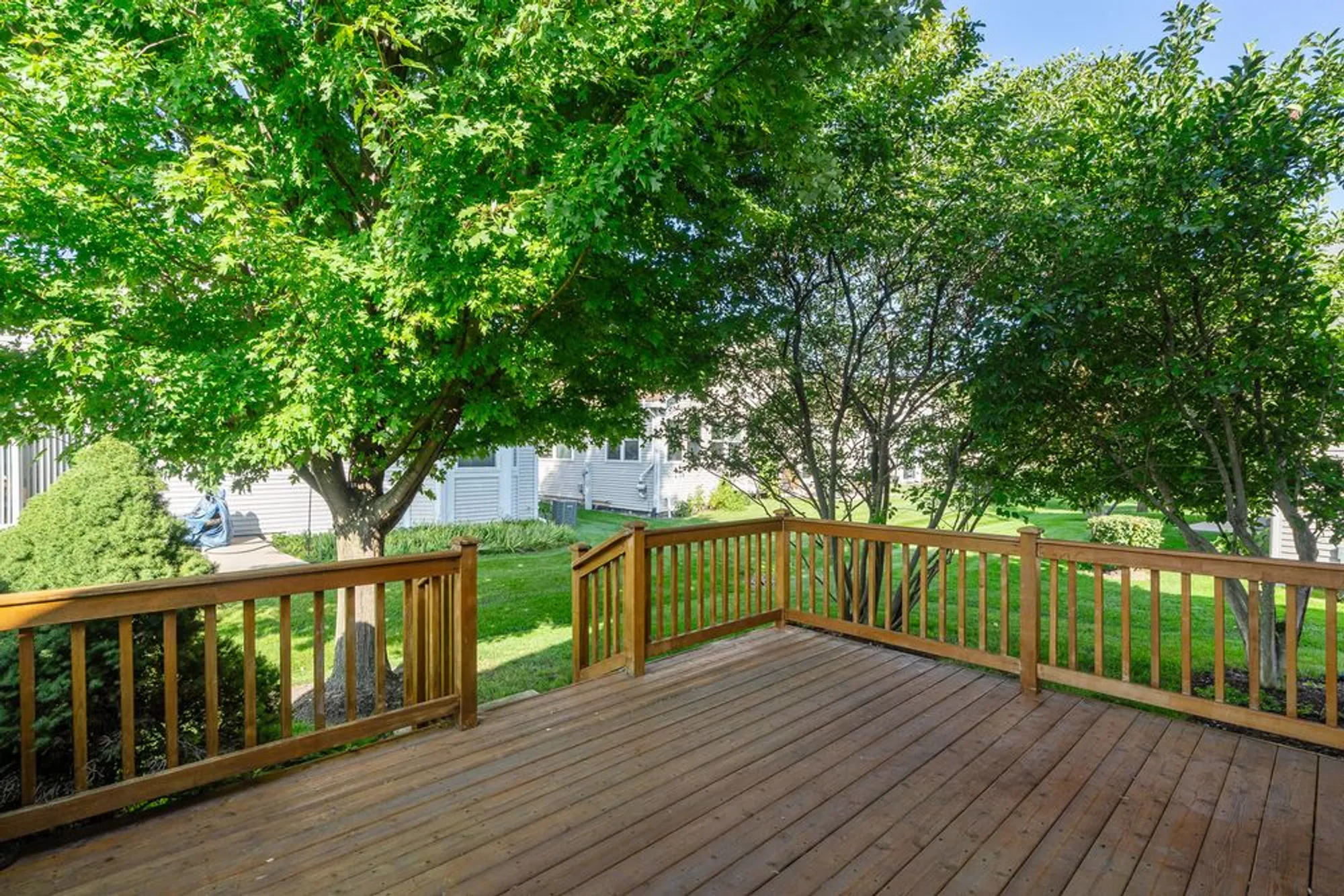 Property Slideshow image 25 of 39 | 1611 benzie cir, Romeoville, IL, 60446