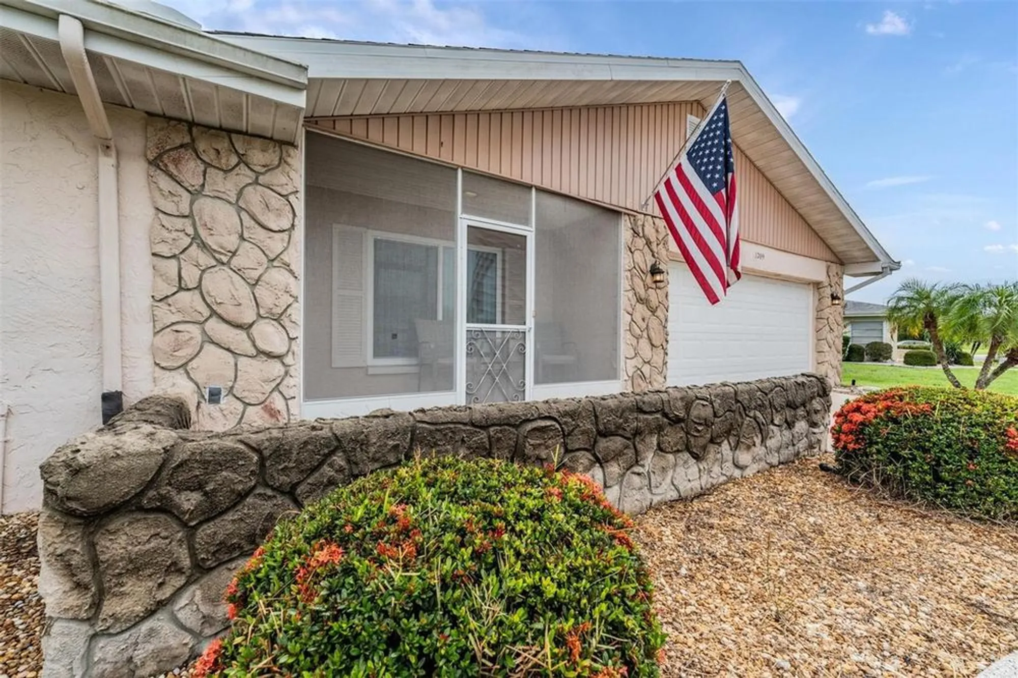 Property Slideshow image 31 of 51 | 1209 wild feather ln, Sun City Center, FL, 33573