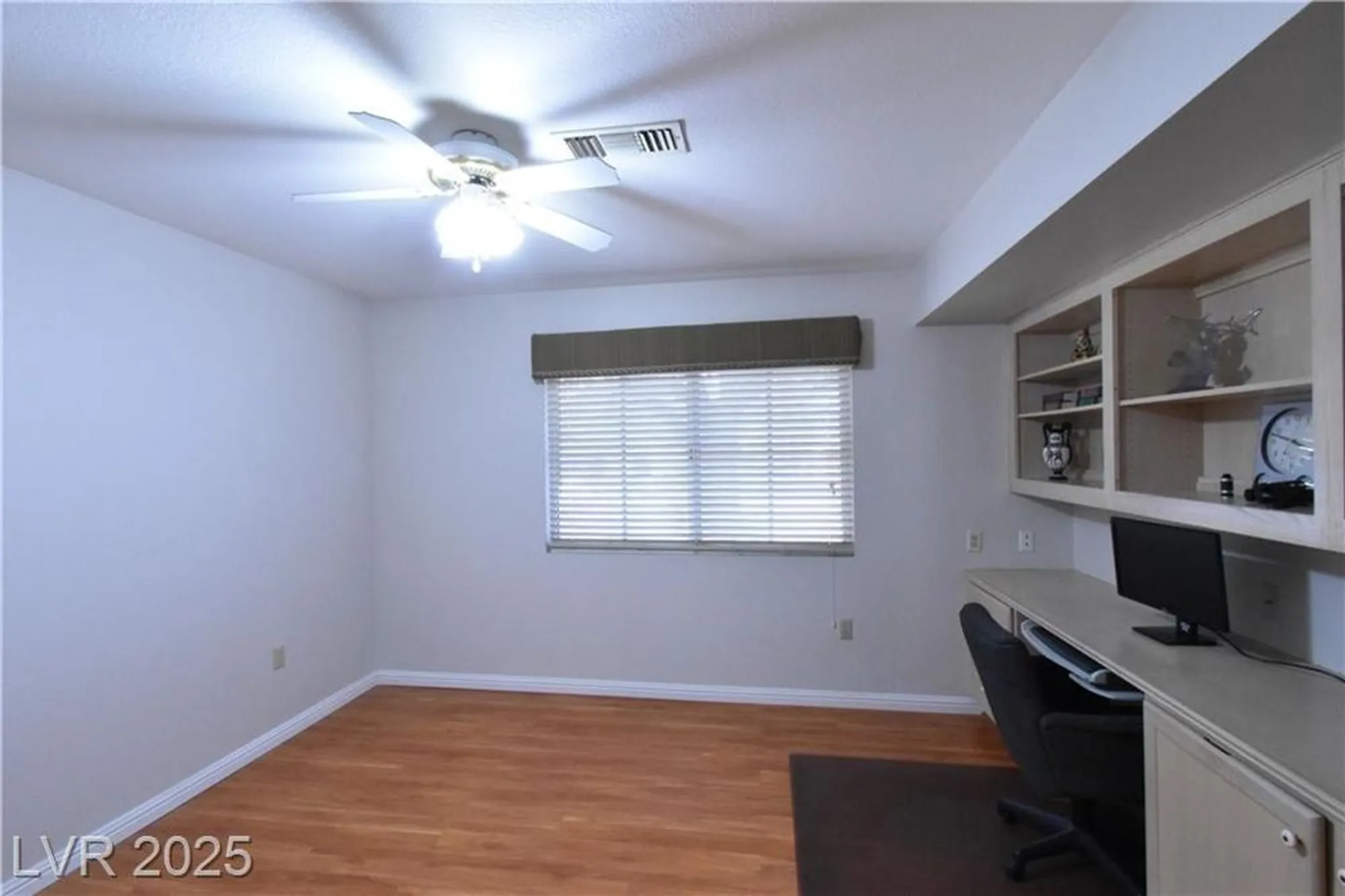 Property Slideshow image 21 of 29 | 2412 springridge dr, Las Vegas, NV, 89134