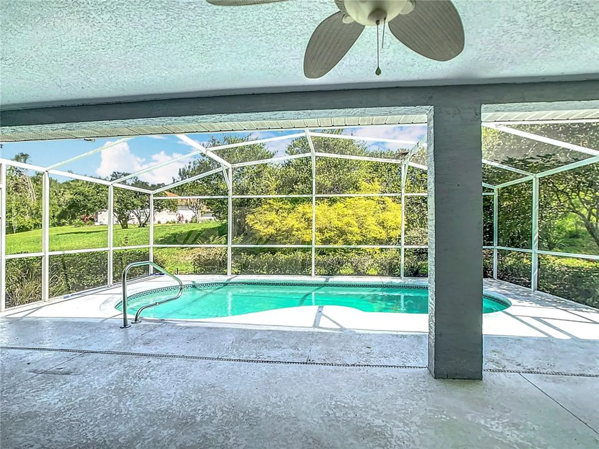 Property Slideshow image 28 of 41 | 5311 saddleback ct, Lady Lake, FL, 32159