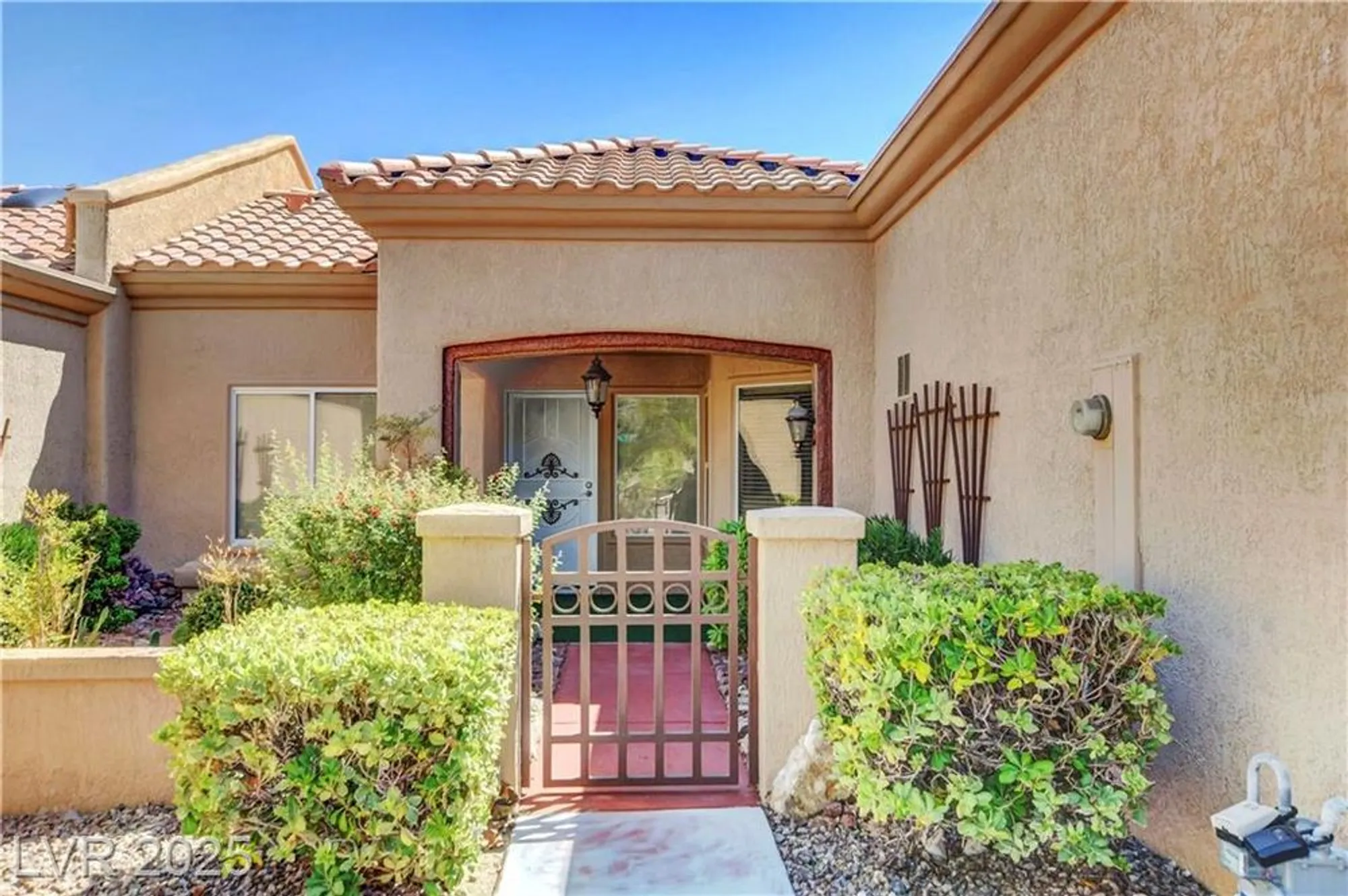 Property Slideshow image 5 of 58 | 9929 hemet dr, Las Vegas, NV, 89134
