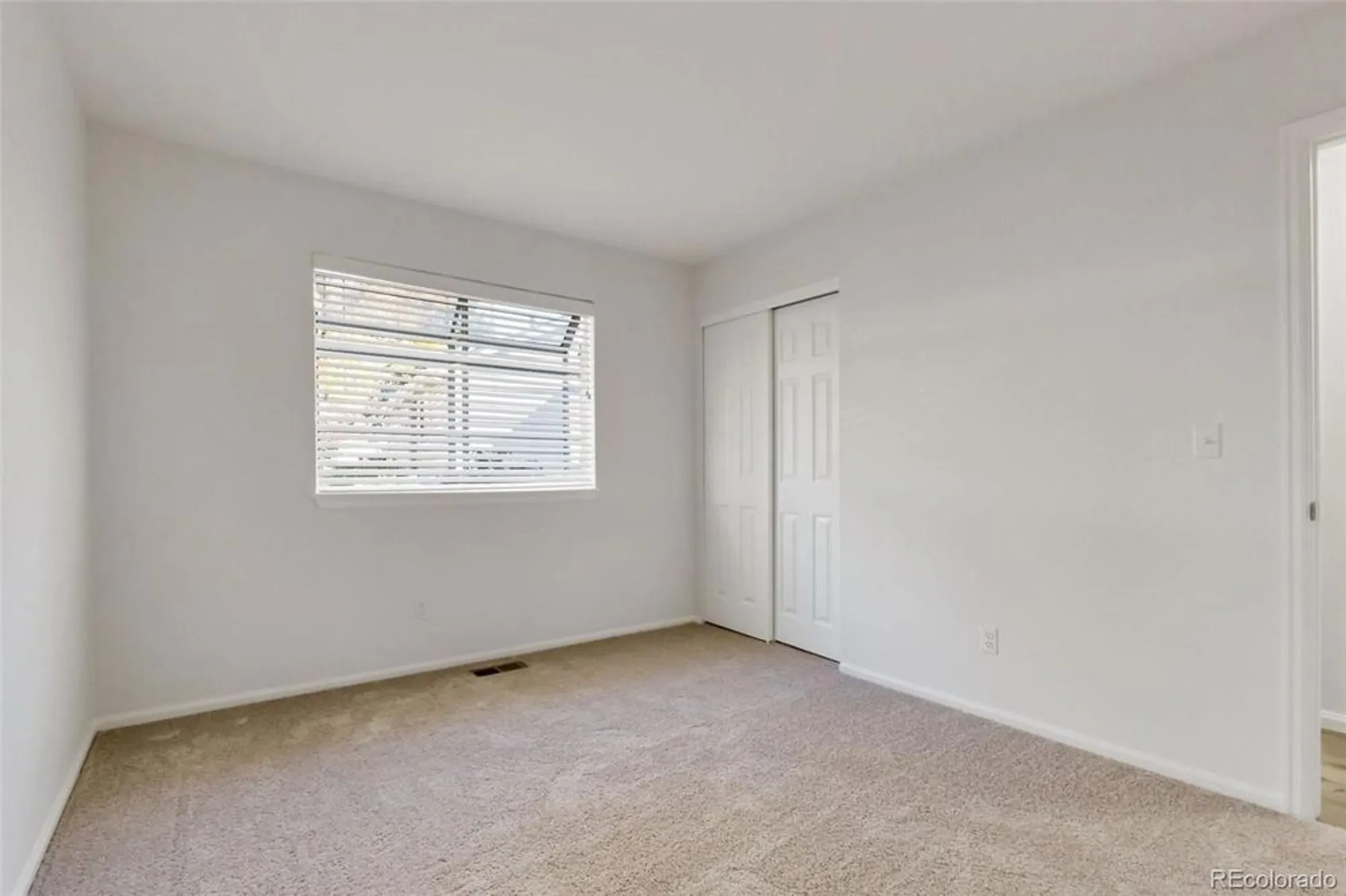 Property Slideshow image 21 of 49 | 13886 e linvale pl, Aurora, CO, 80014