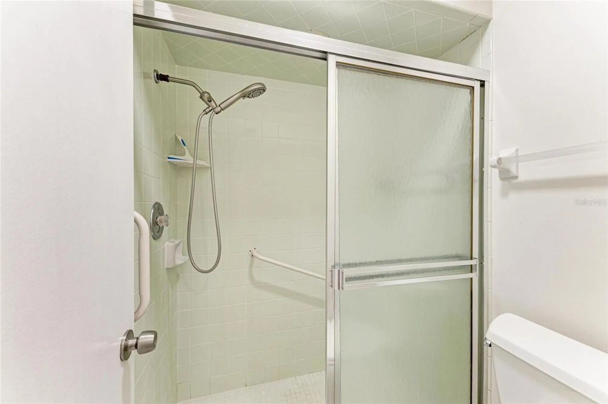 Property Slideshow image 24 of 34 | 2121 pueblo cir # v6, Sarasota, FL, 34231