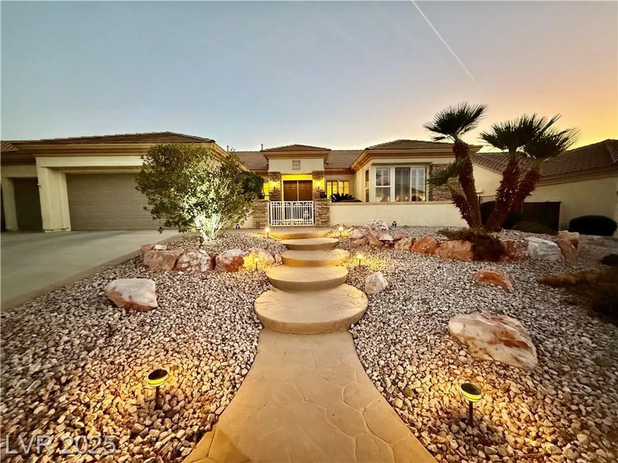 Property Slideshow image 4 of 51 | 2851 scotts valley dr, Henderson, NV, 89052