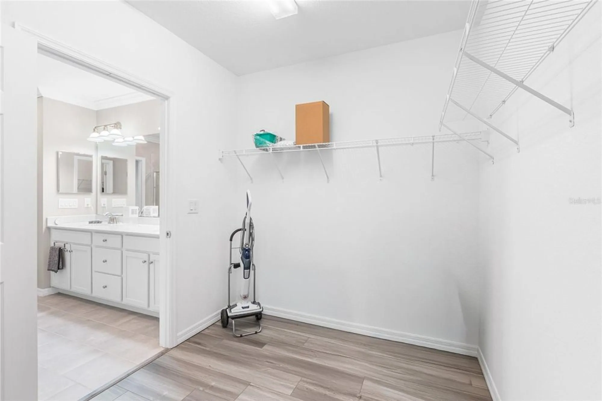 Property Slideshow image 22 of 74 | 10038 crooked creek dr unit 103, Venice, FL, 34293