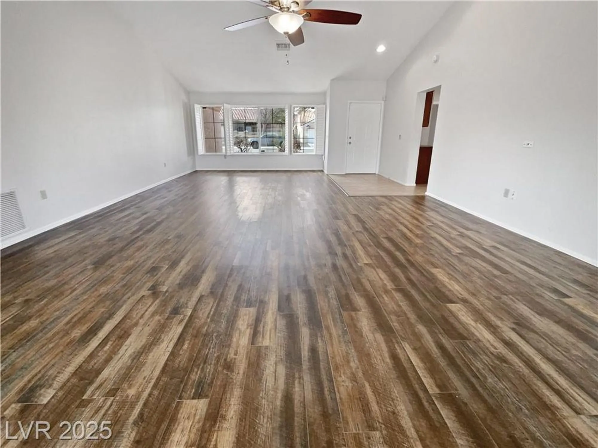 Property Slideshow image 3 of 23 | 2456 palmridge dr, Las Vegas, NV, 89134