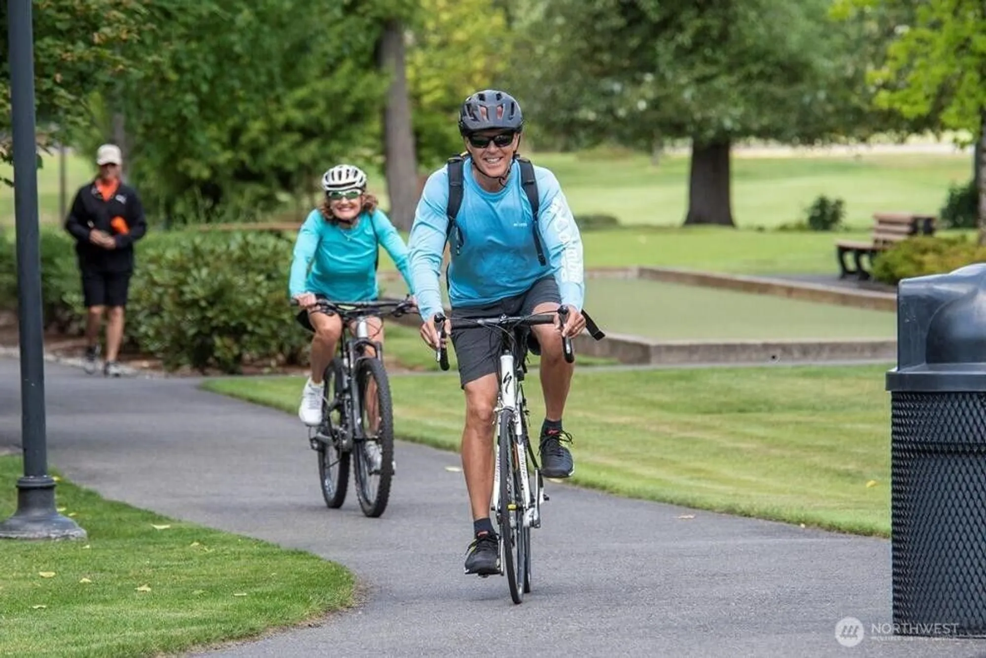 Property Slideshow image 30 of 32 | 13720 231st ln, Redmond, WA, 98053