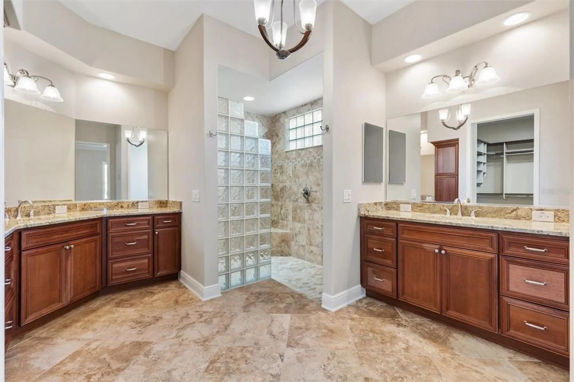 Property Slideshow image 35 of 66 | 981 iron oak way, The Villages, FL, 32163
