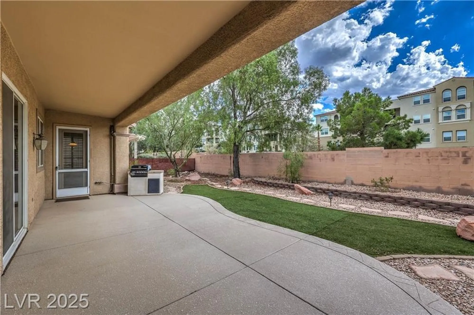 Property Slideshow image 24 of 35 | 2563 collinsville dr, Henderson, NV, 89052